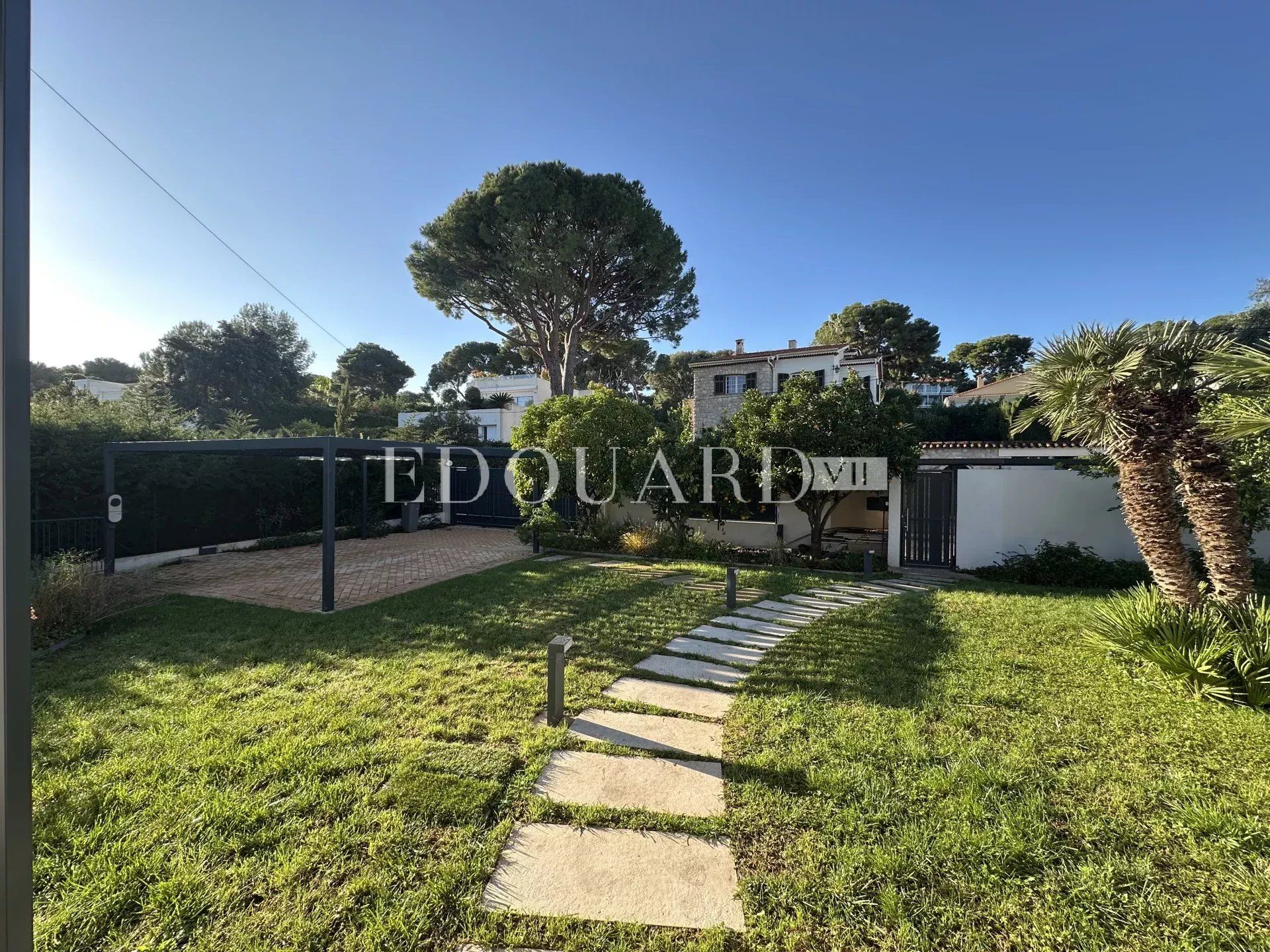 Rumah di Roquebrune-Cap-Martin, Alpes-Maritimes 12327228