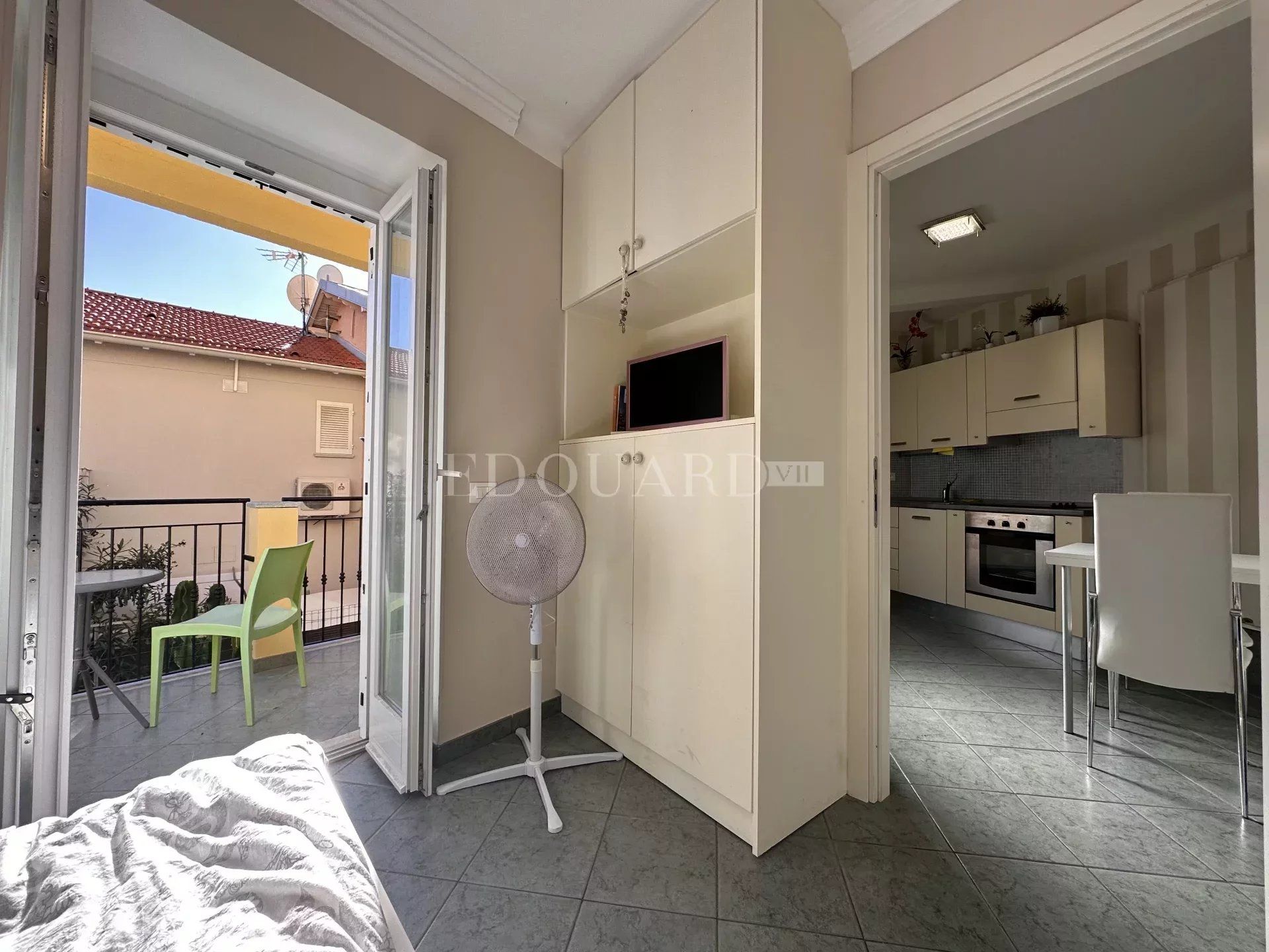 Condominium in Roquebrune, Provence-Alpes-Cote d'Azur 12327229