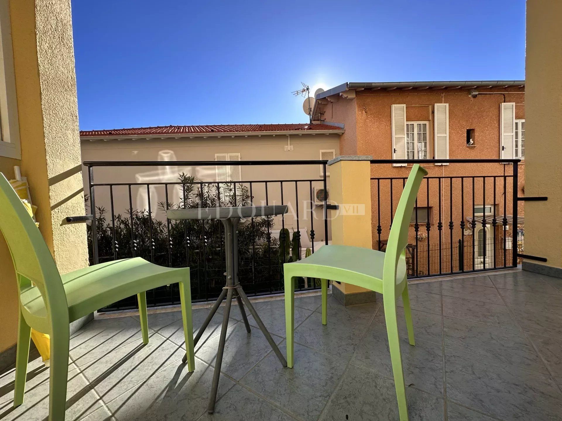 Condominium dans Roquebrune, Provence-Alpes-Côte d'Azur 12327229