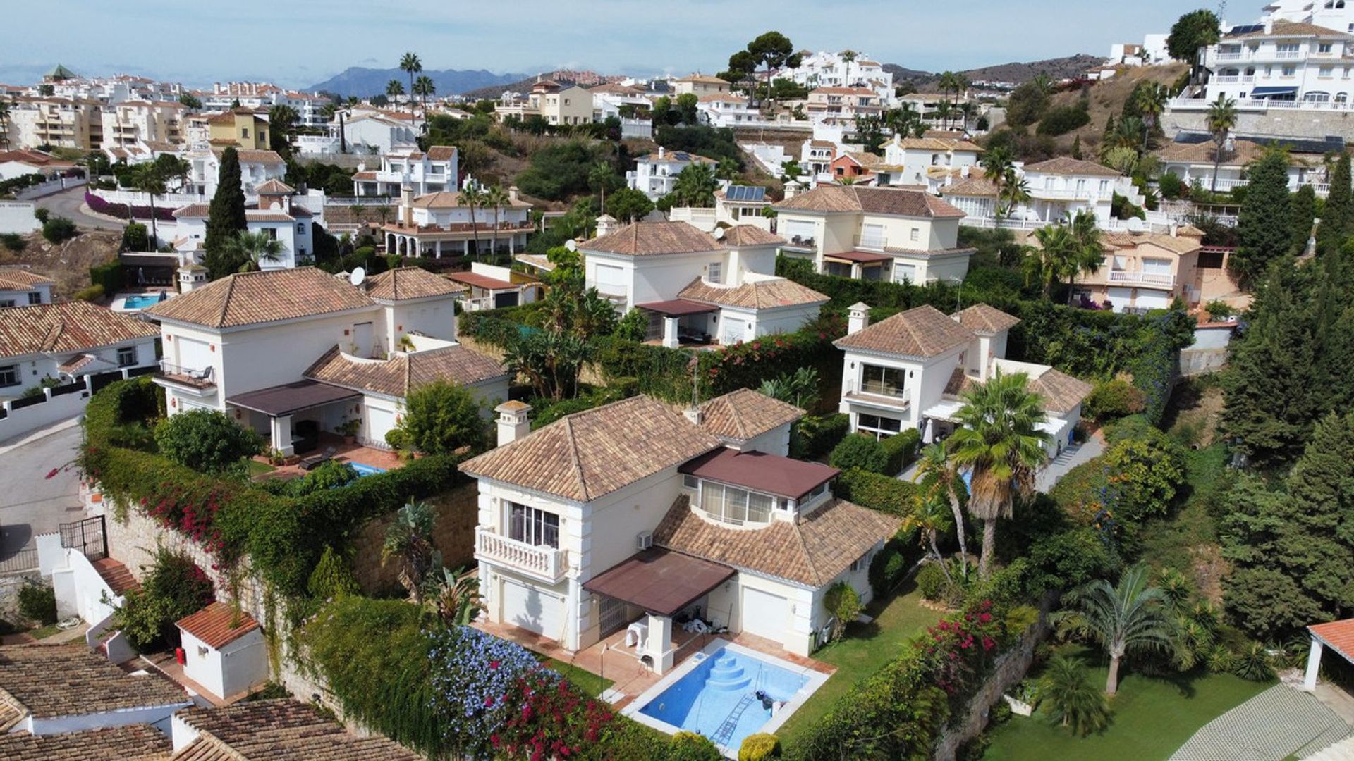 rumah dalam Urbanización Riviera Sol, Andalucía 12329215