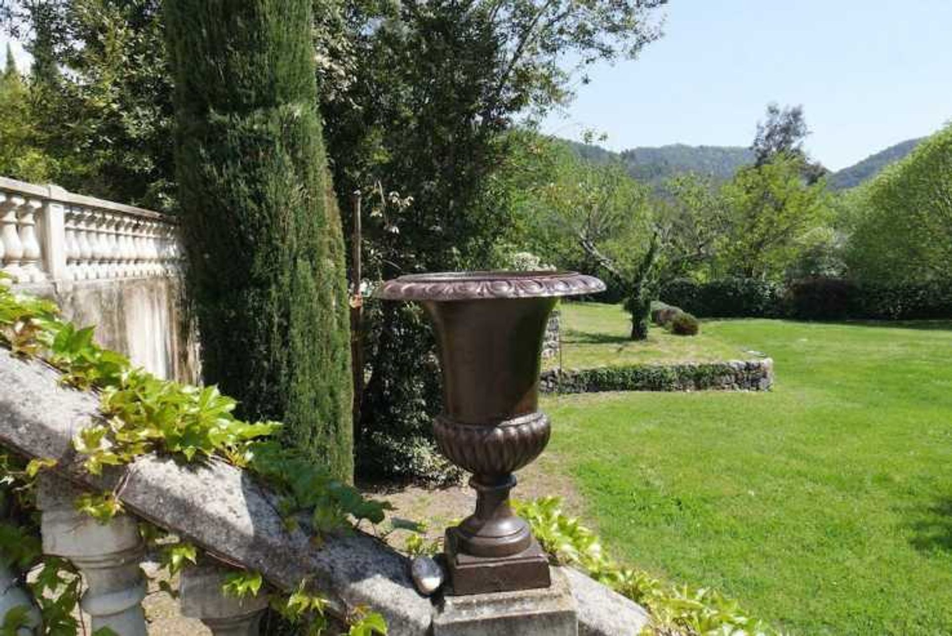 Hus i Vals-les-Bains, Auvergne-Rhone-Alpes 12329757