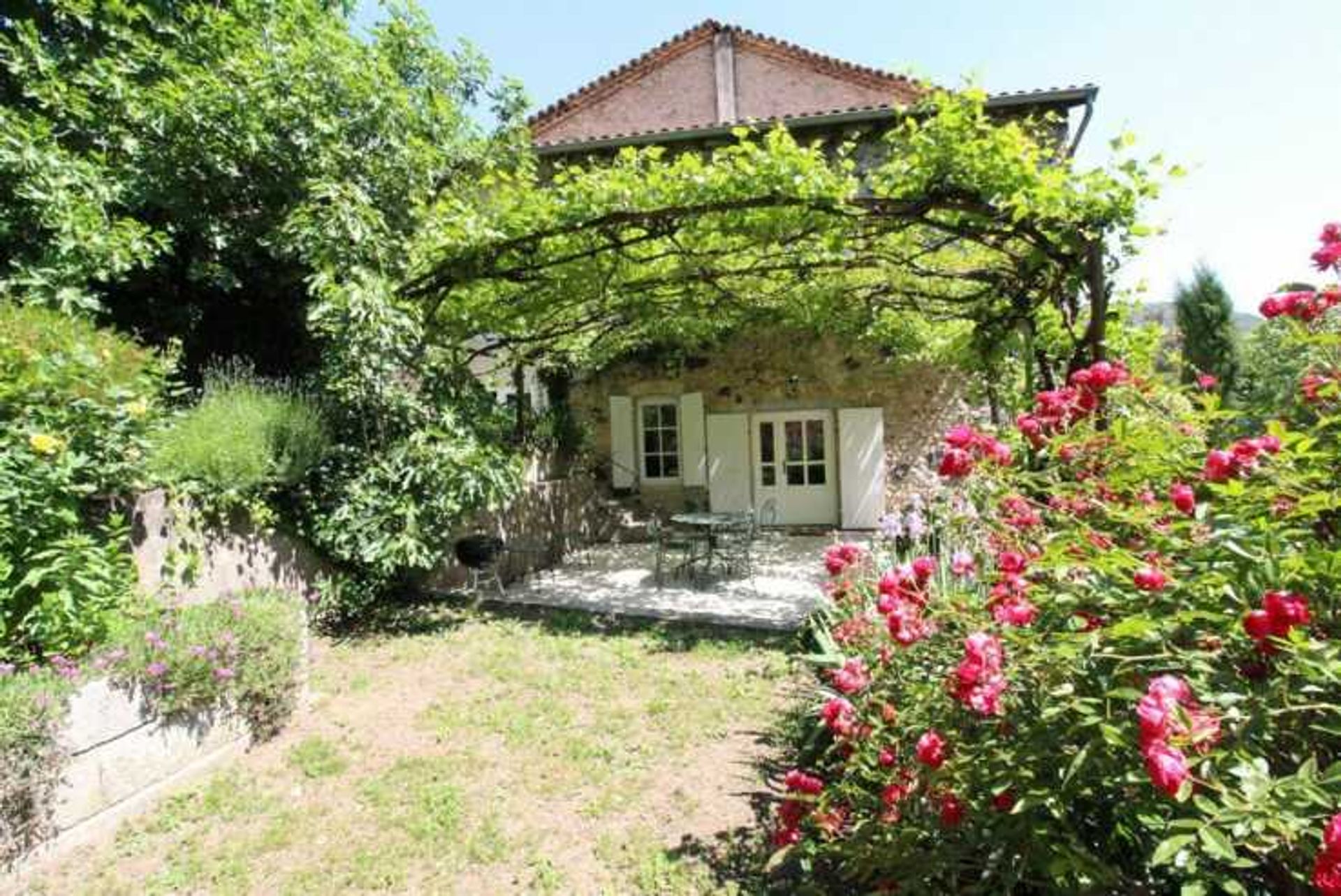 Hus i Vals-les-Bains, Auvergne-Rhone-Alpes 12329757