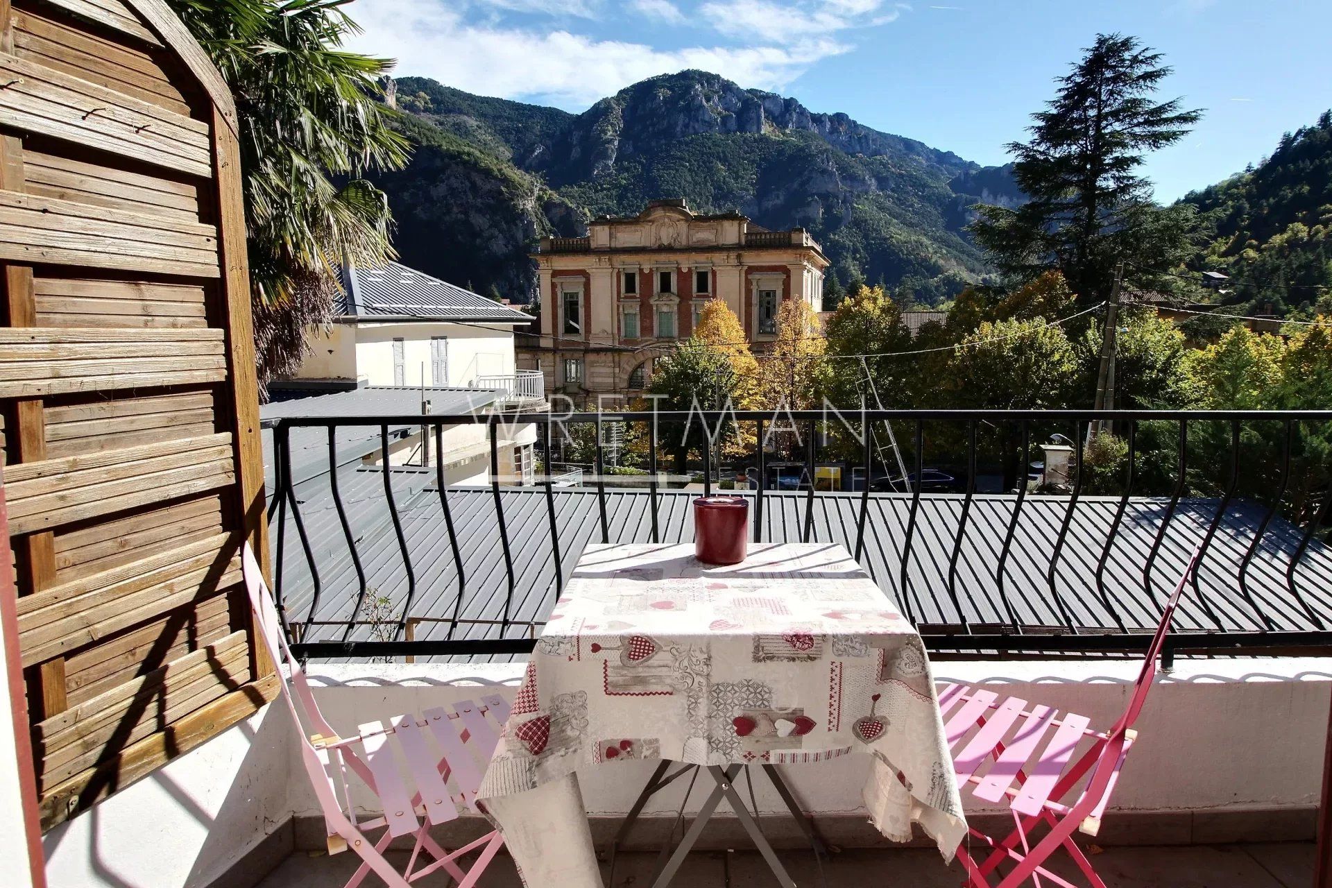 Osakehuoneisto sisään La Brigue, Provence-Alpes-Cote d'Azur 12329879