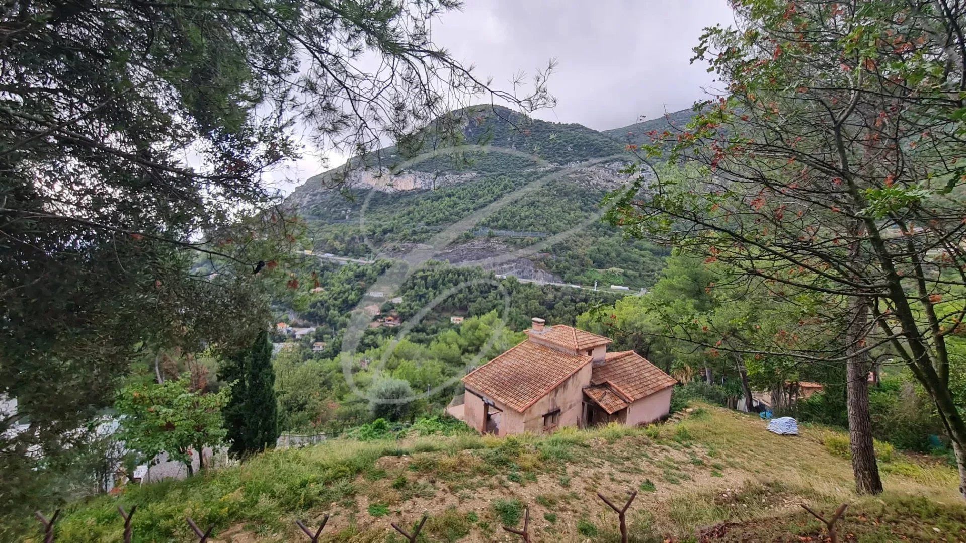 σπίτι σε Roquebrune, Προβηγκία-Άλπεις-Κυανή Ακτή 12329891