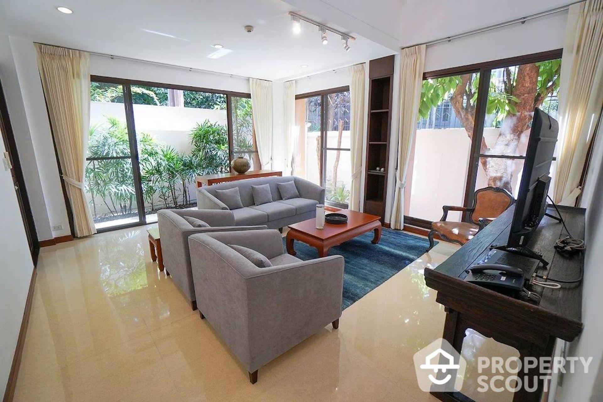 Condominium in Watthana, Krung Thep Maha Nakhon 12330933