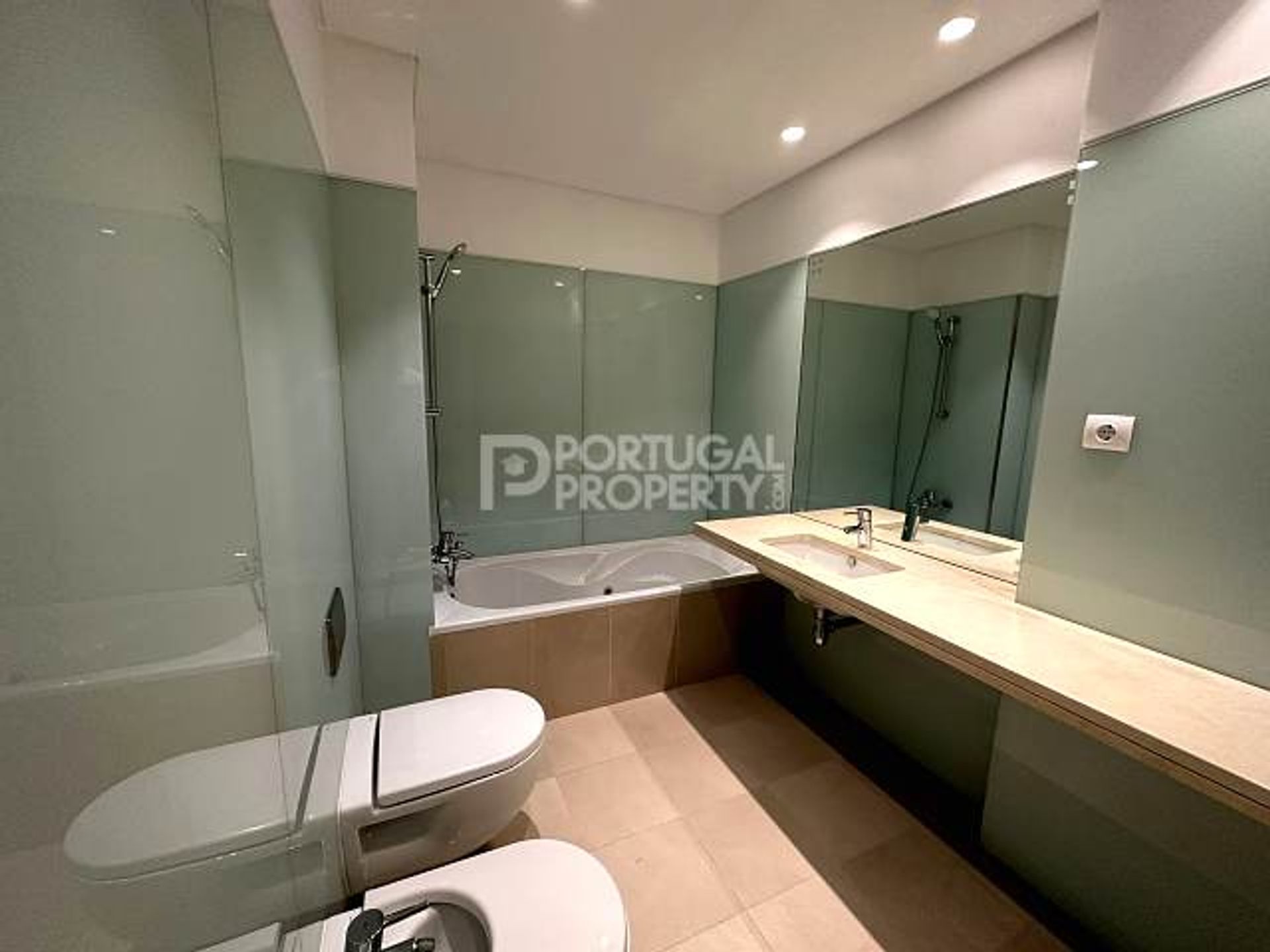 Condominium in Funchal, Madeira 12331532