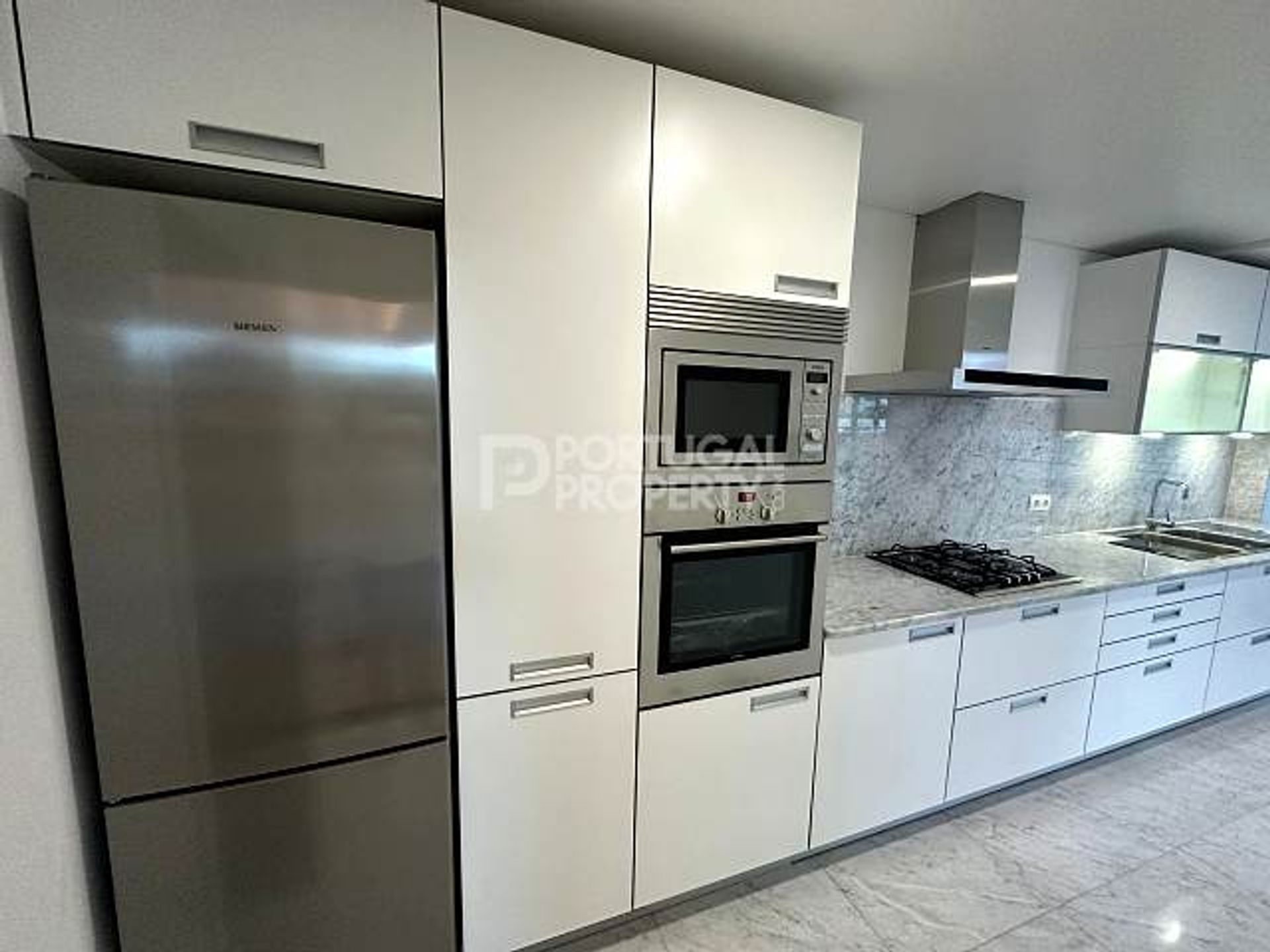 Condominium in Funchal, Madeira 12331532