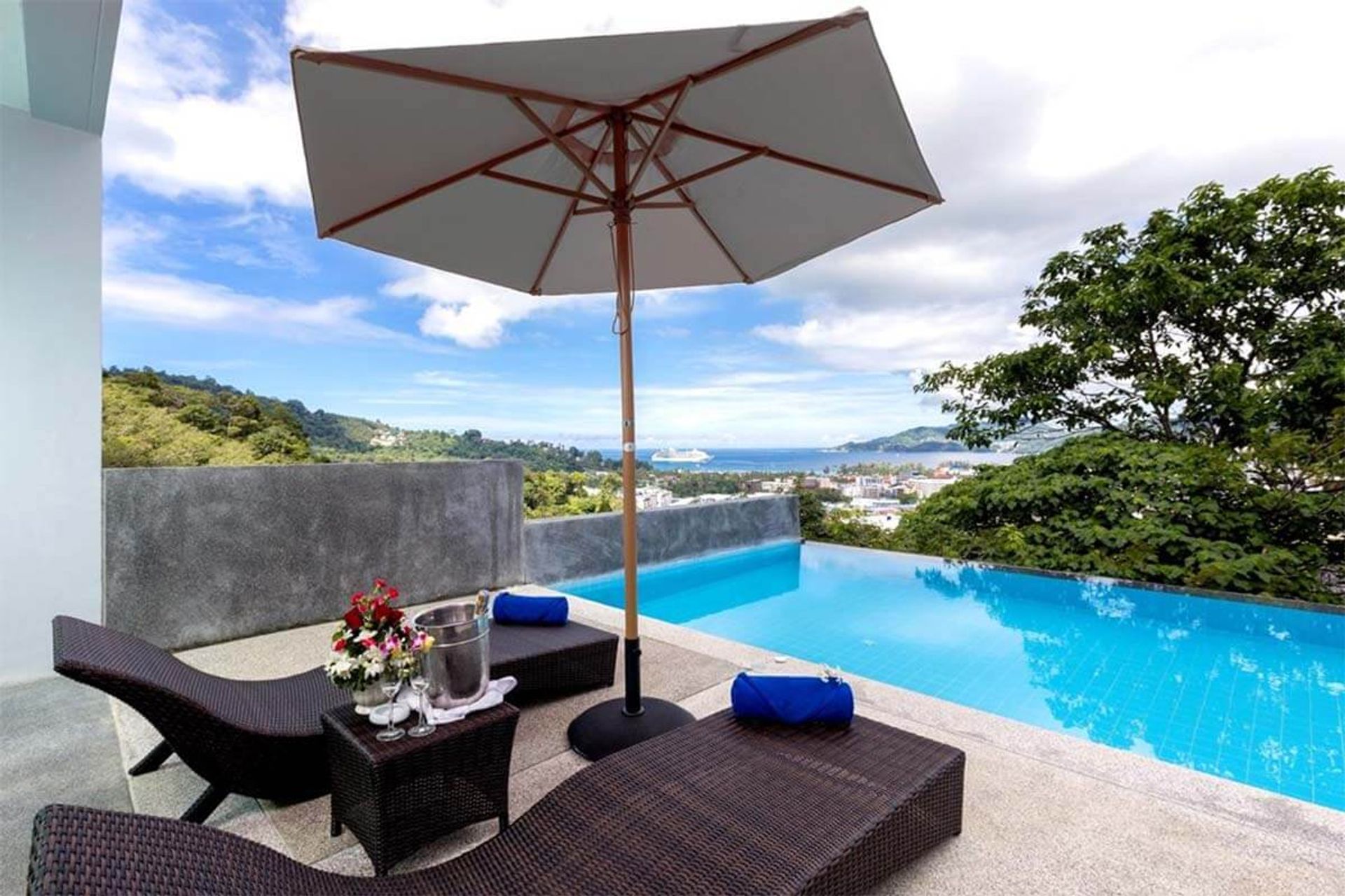 Квартира в Pa Tong, Phuket 12333873