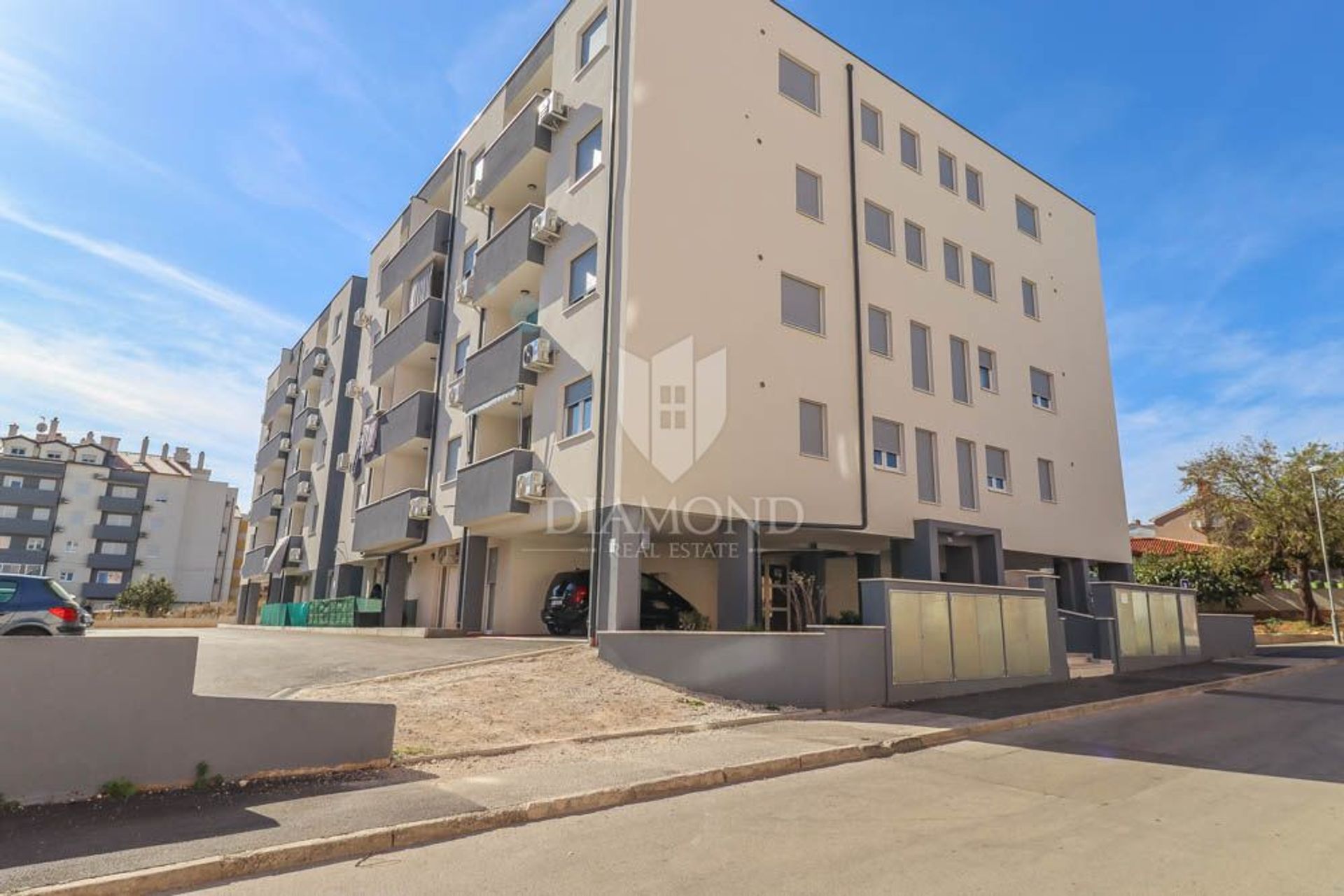 Condominio en Pula, Istarska županija 12335506