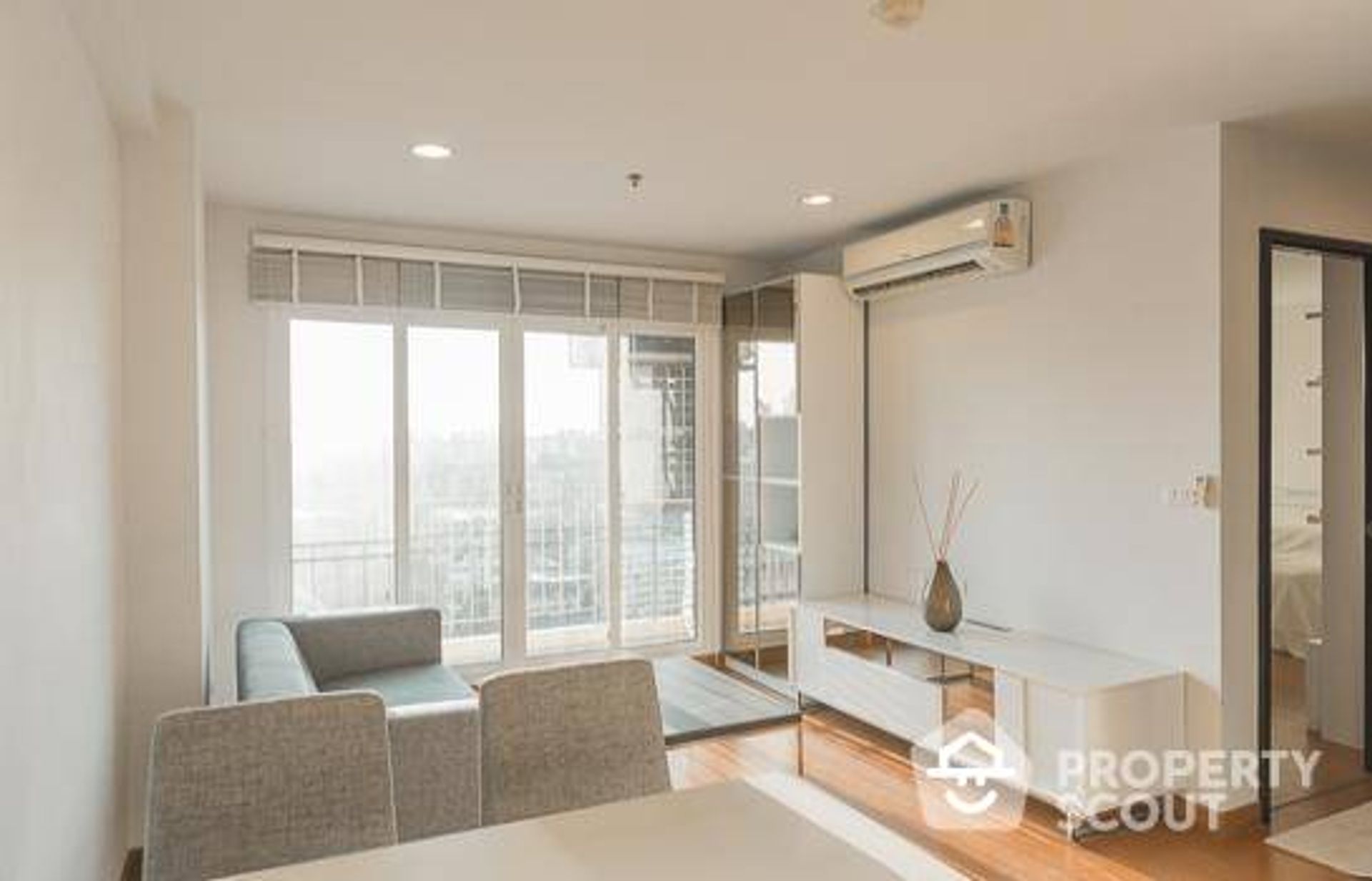 Condominium in , Krung Thep Maha Nakhon 12335802