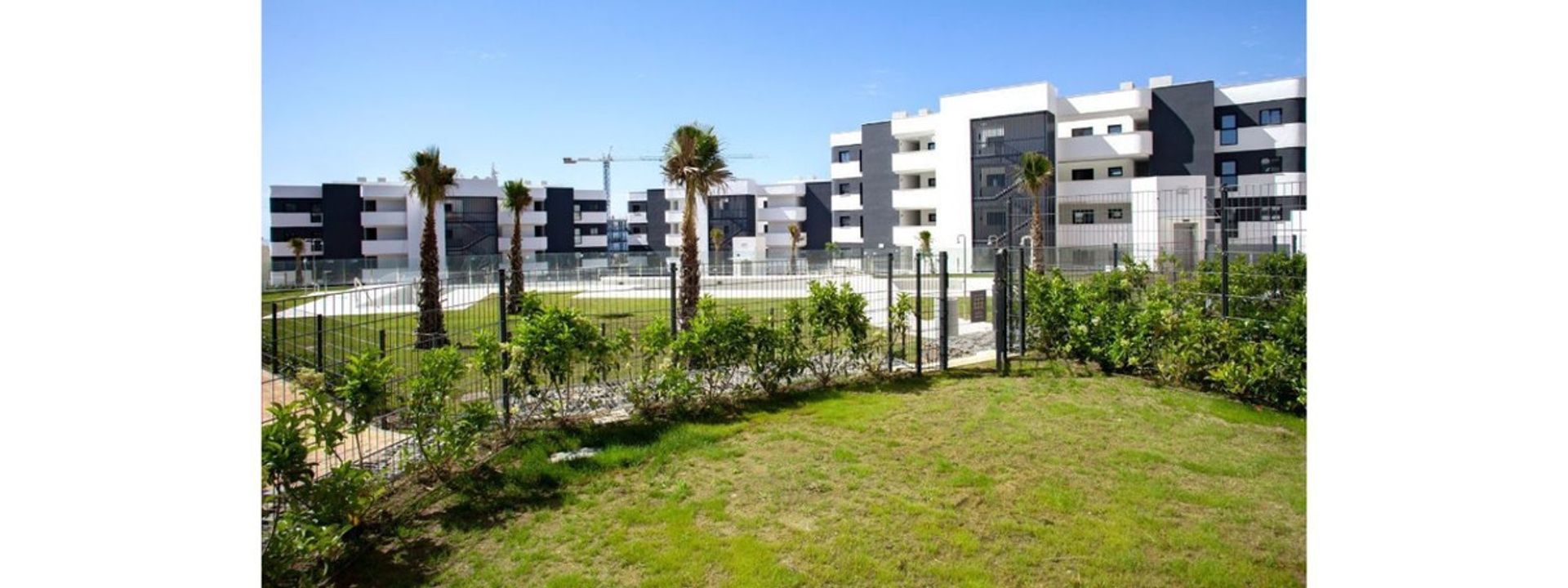 Condominium in Fuengirola, Andalusië 12337348