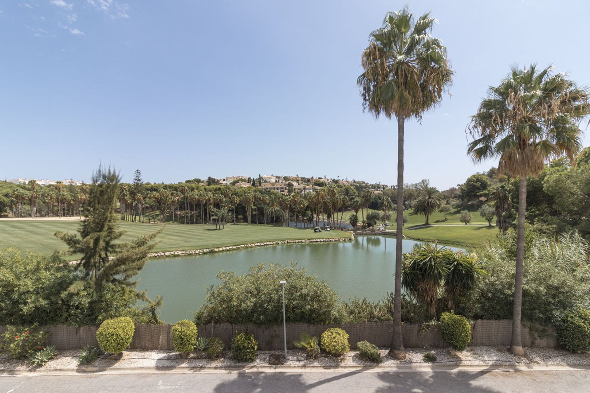 Condominium dans Benalmádena, Andalusia 12337518