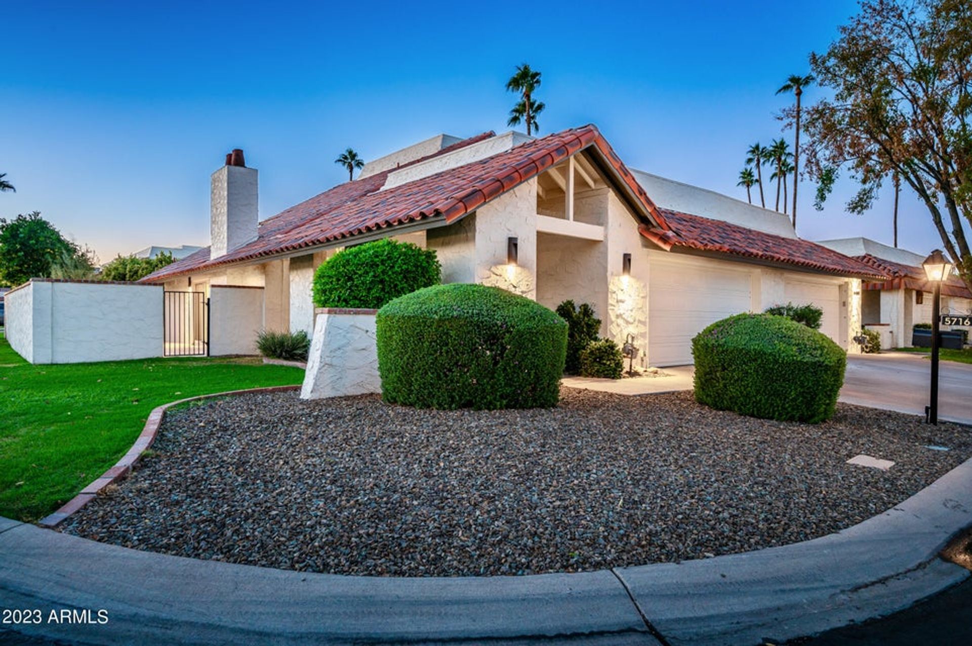 Berbilang Kondo dalam Las Villas, 5716 North Scottsdale Road 12338400