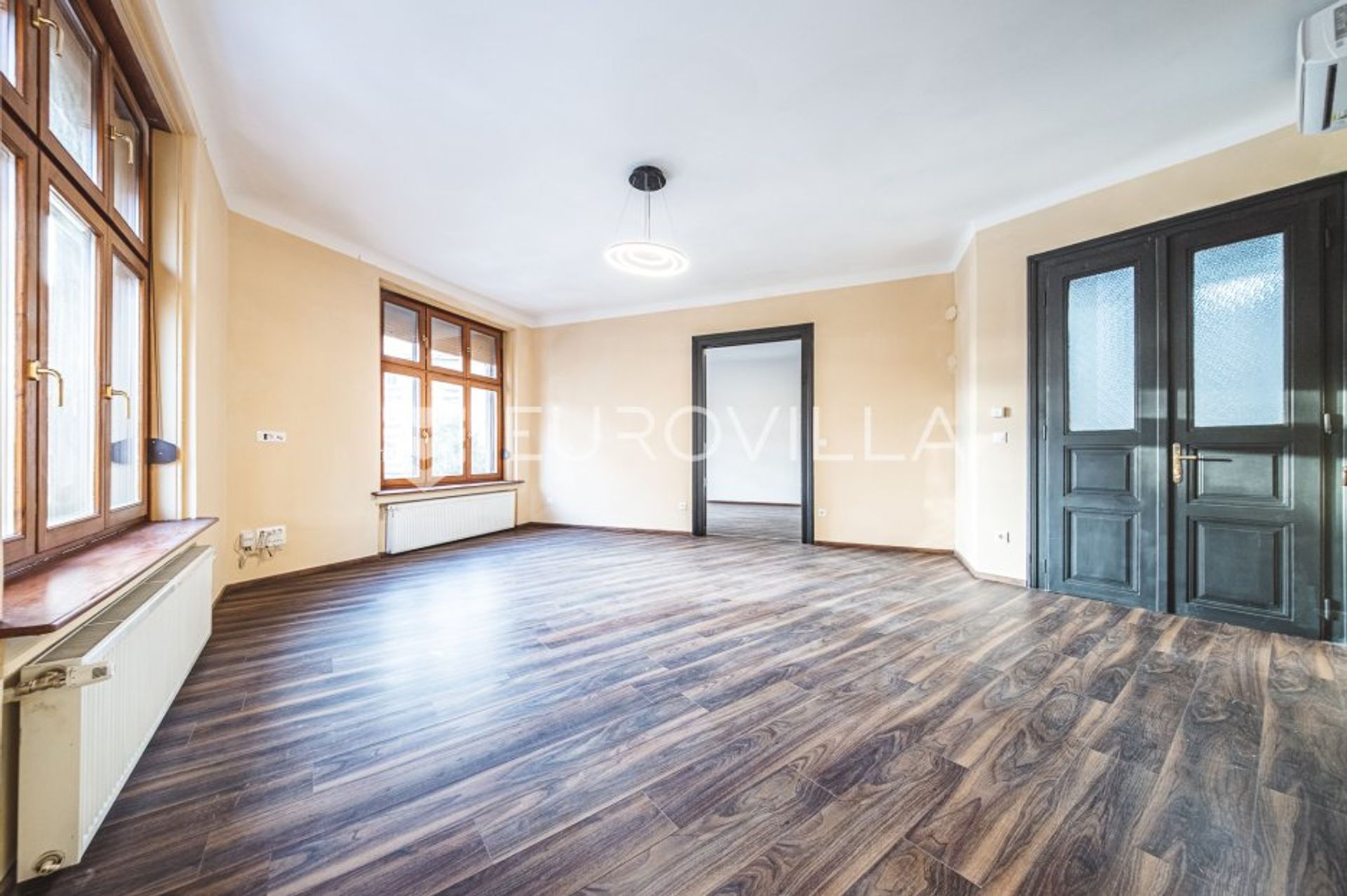 Condominium in Zagreb, Zagreb, Grad 12338975