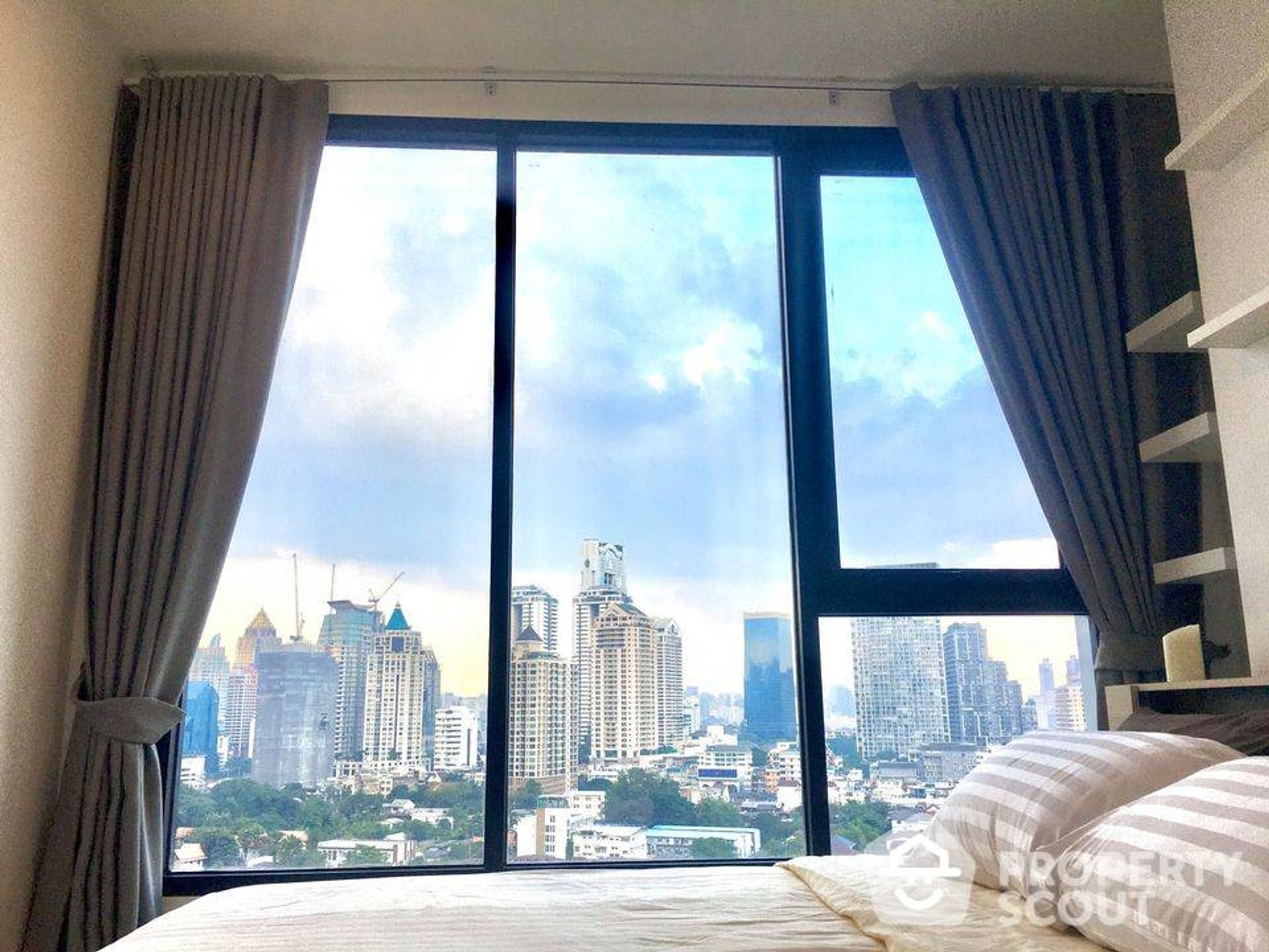 Kondominium dalam Sathon, Krung Thep Maha Nakhon 12339125