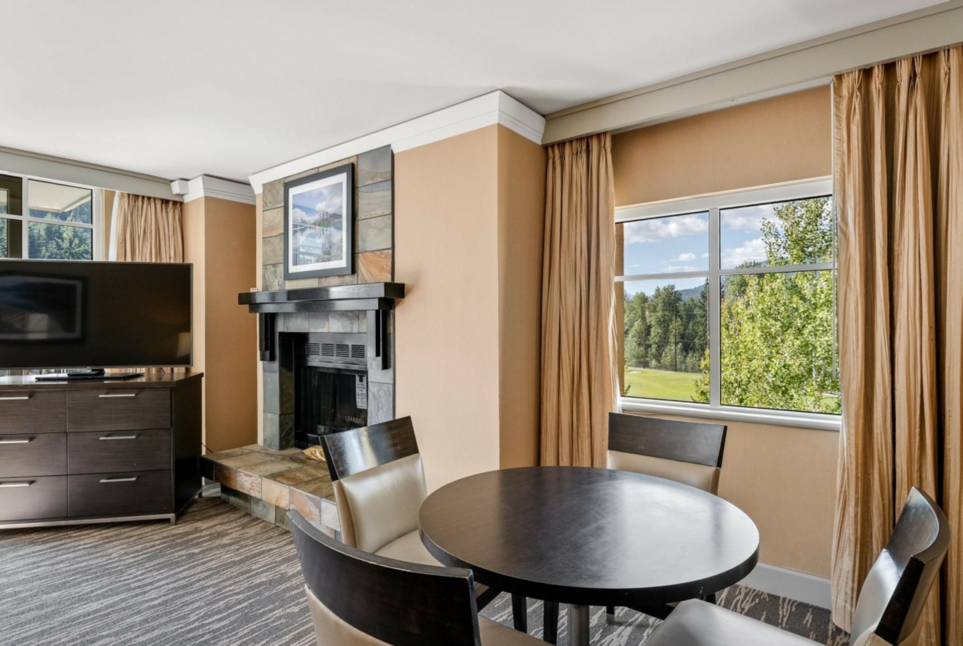 Kondominium dalam Whistler, British Columbia 12339720