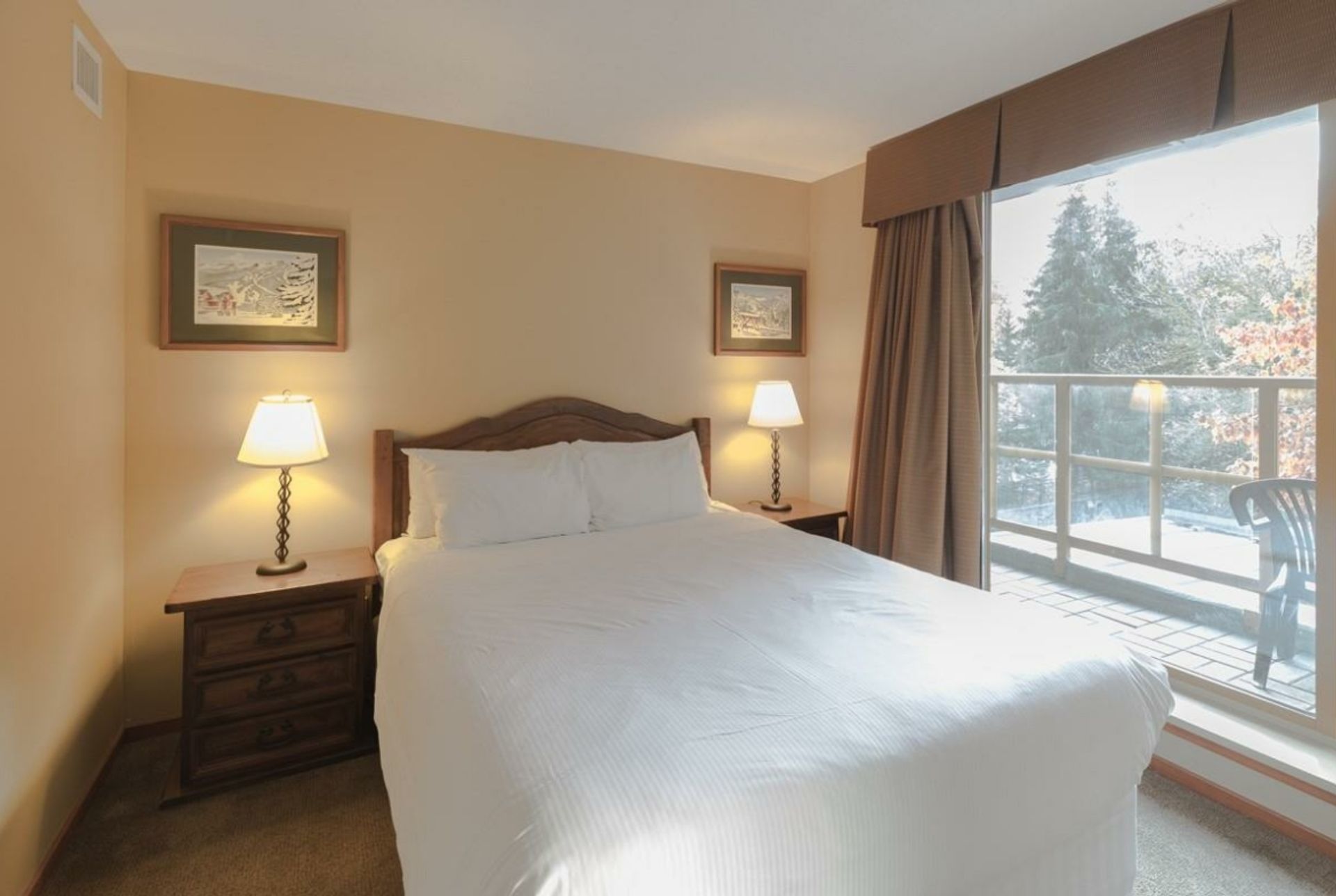 Condominium in Whistler, British Columbia 12339723