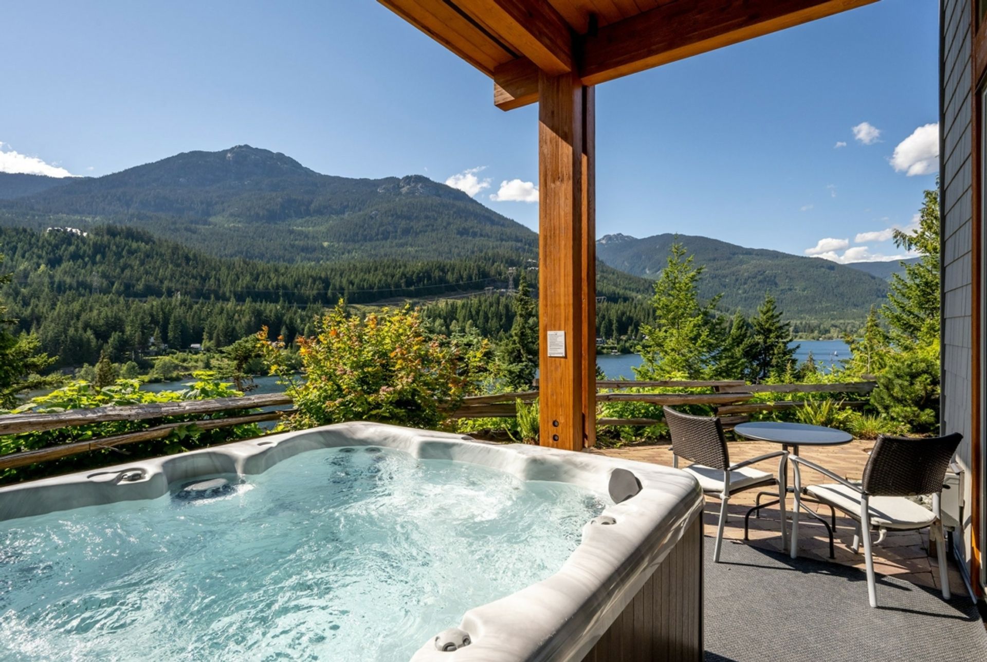 Haus im Whistler, British Columbia 12339772