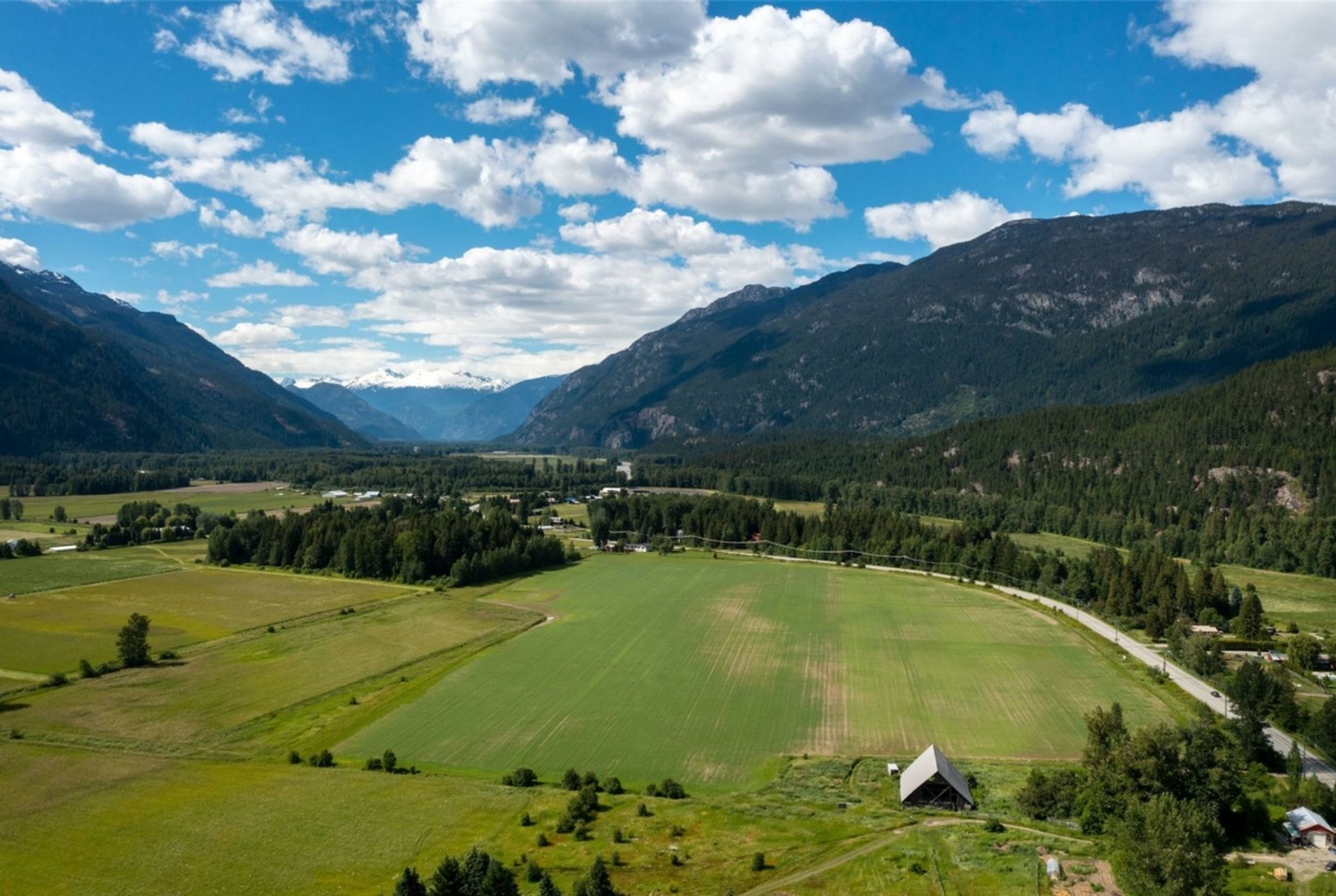 Земля в Pemberton, British Columbia 12339799