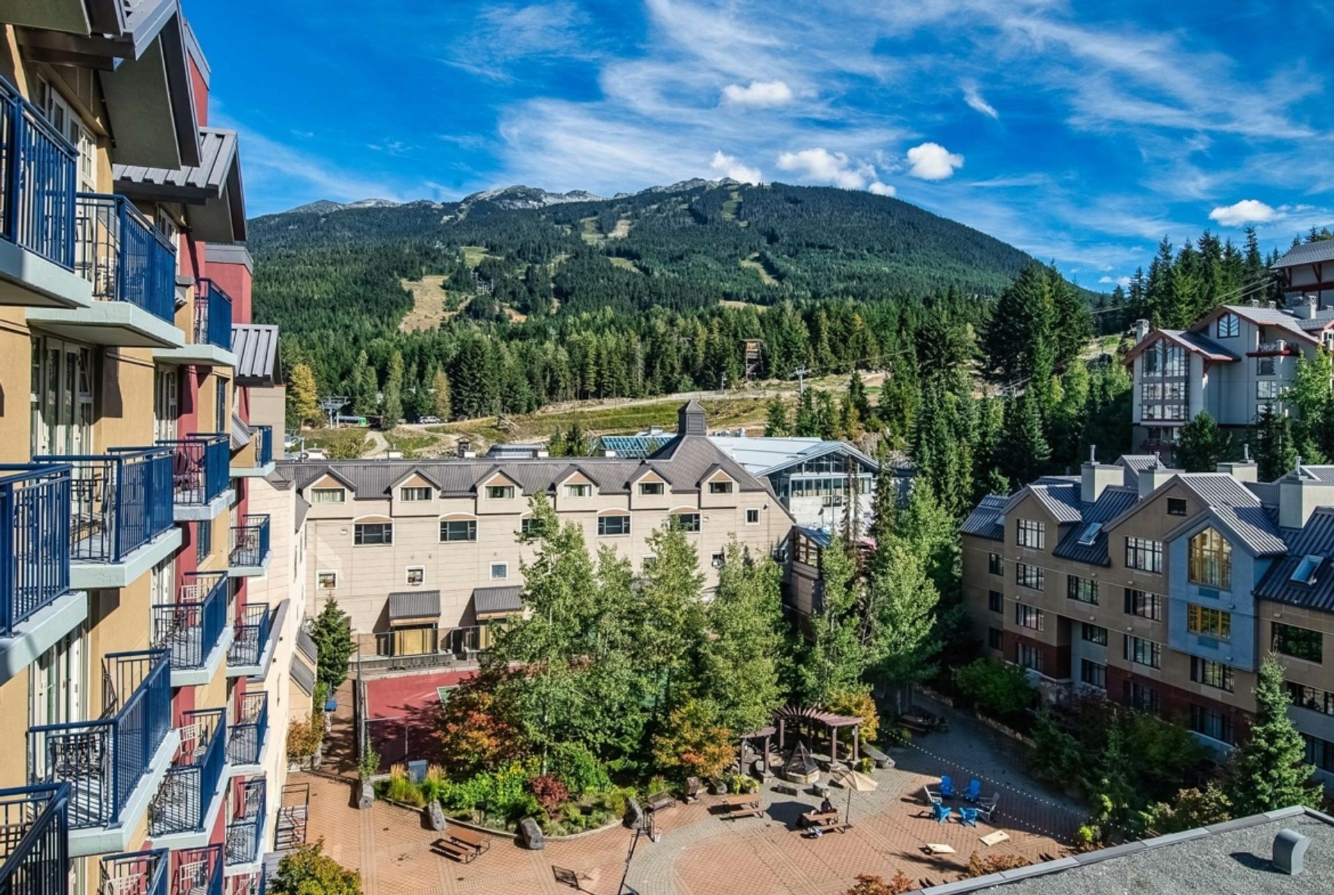 Kondominium dalam Whistler, British Columbia 12339815