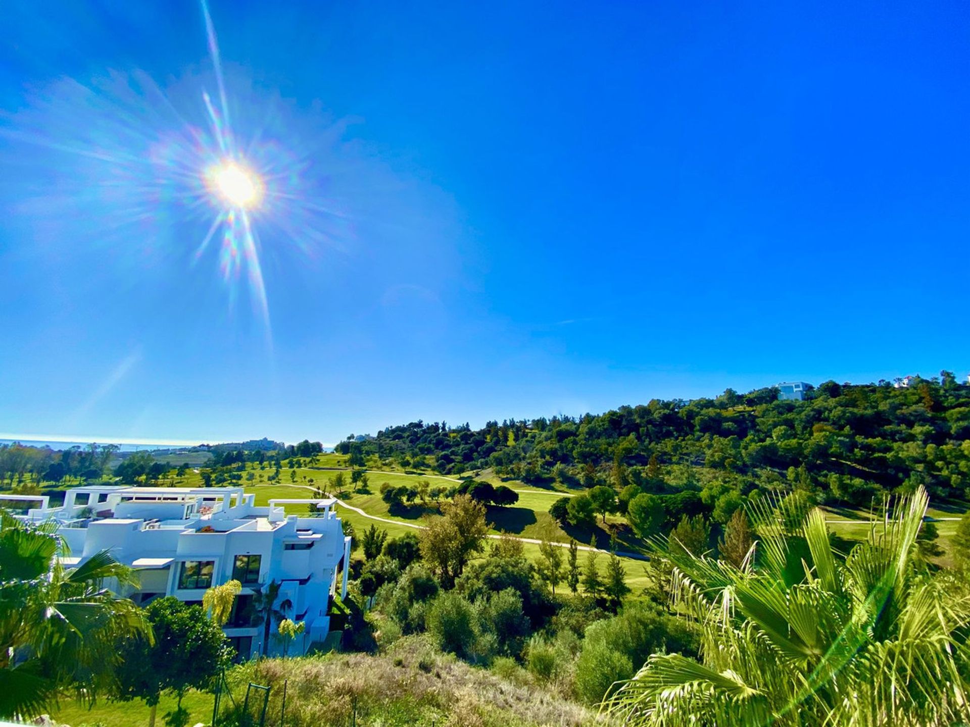 Condominium in Benahavís, Andalusia 12340093