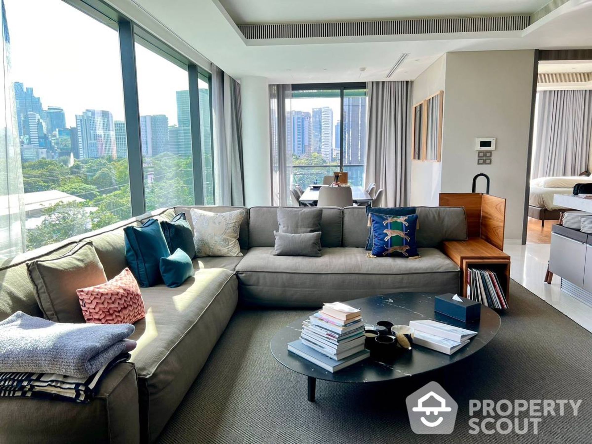 Condominium in Pathum Wan, Krung Thep Maha Nakhon 12341906