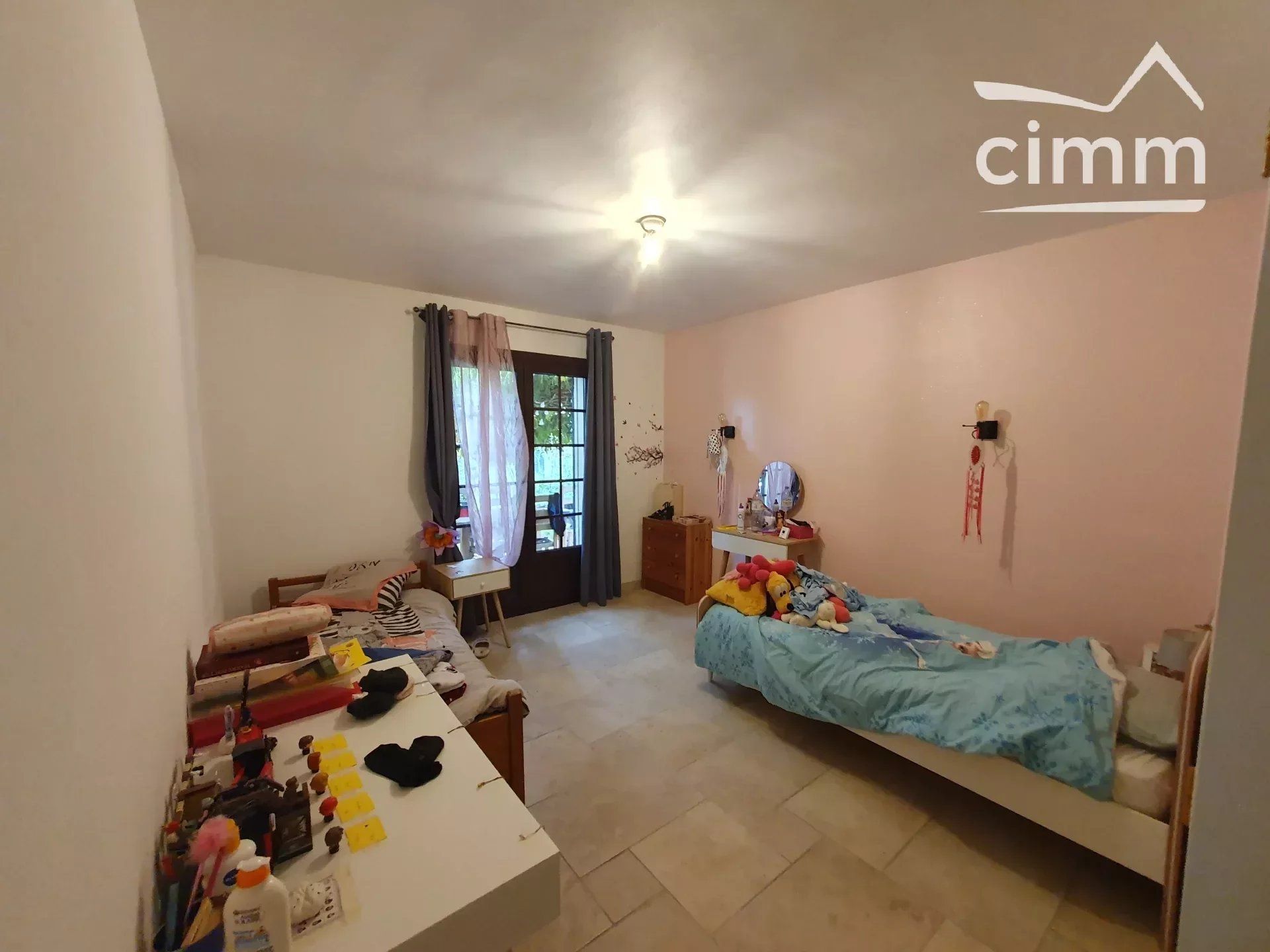 بيت في Saint-Etienne-les-Orgues, Provence-Alpes-Cote d'Azur 12343251