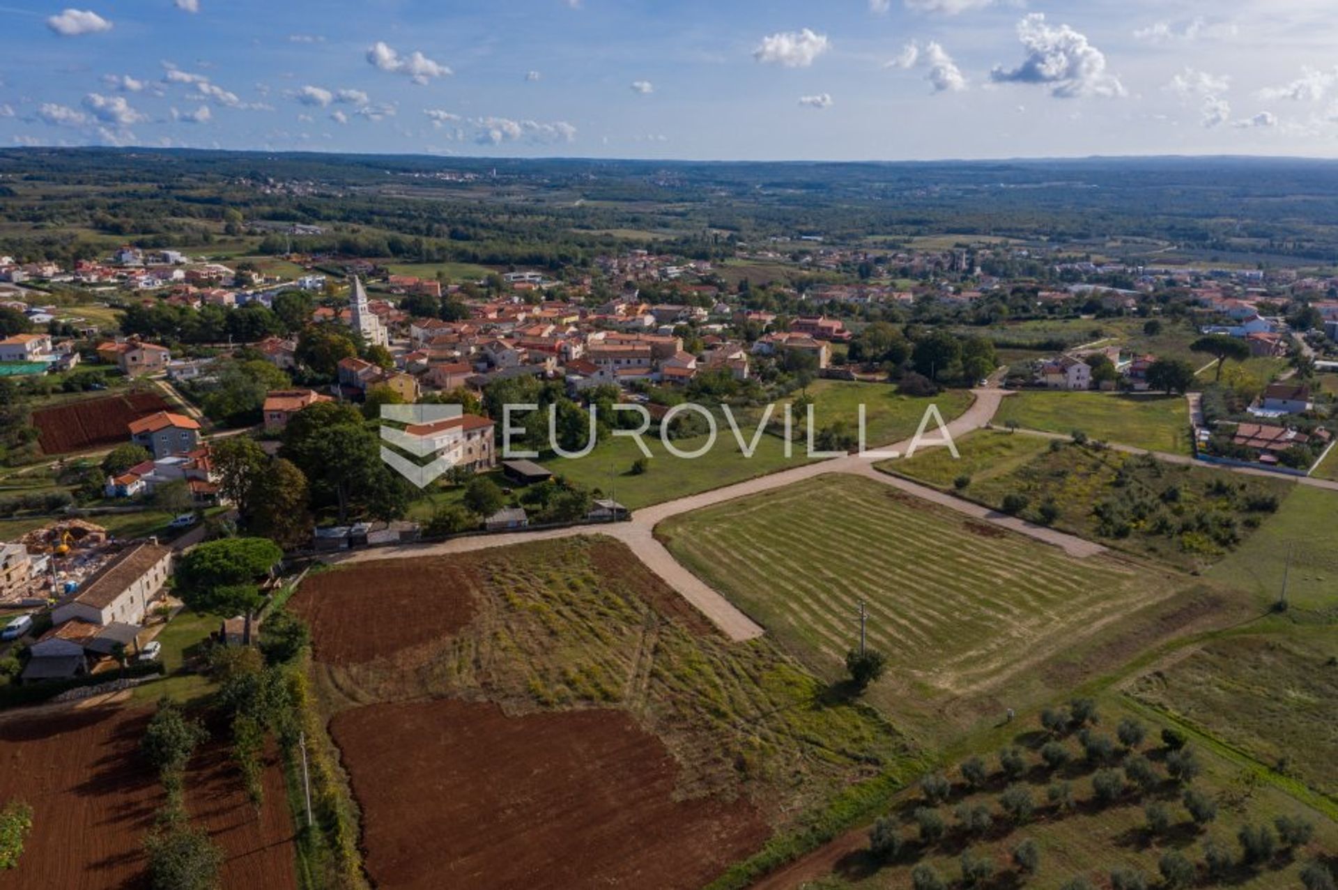 Земля в Kaštelir, Istria County 12343377