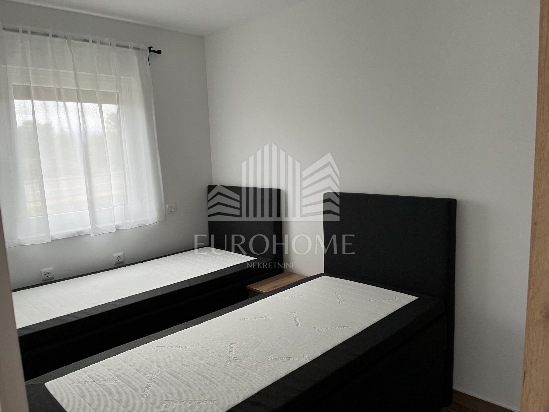 Condominio en Nin, Zadar County 12343963