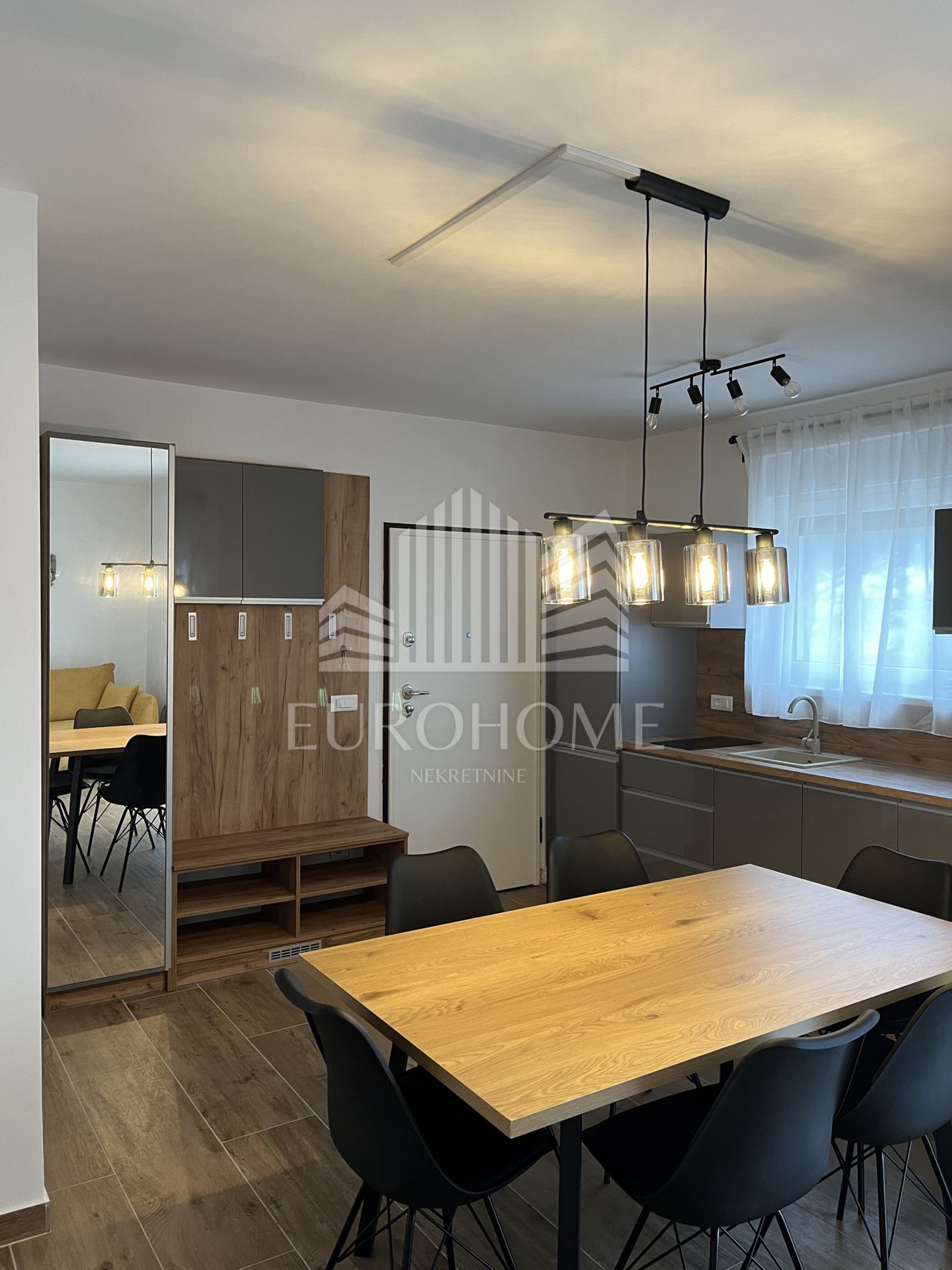 Condominio en Nin, Zadar County 12343963