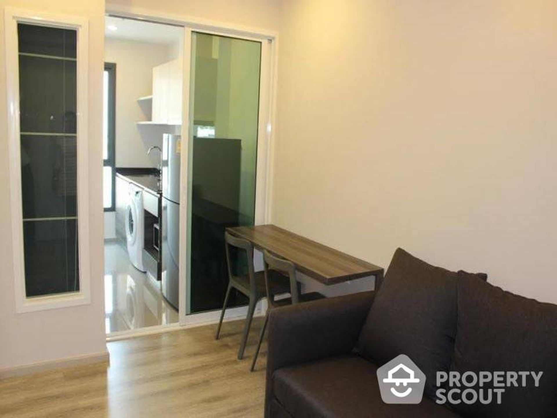 Condominium in Phaya Thai, Krung Thep Maha Nakhon 12344008