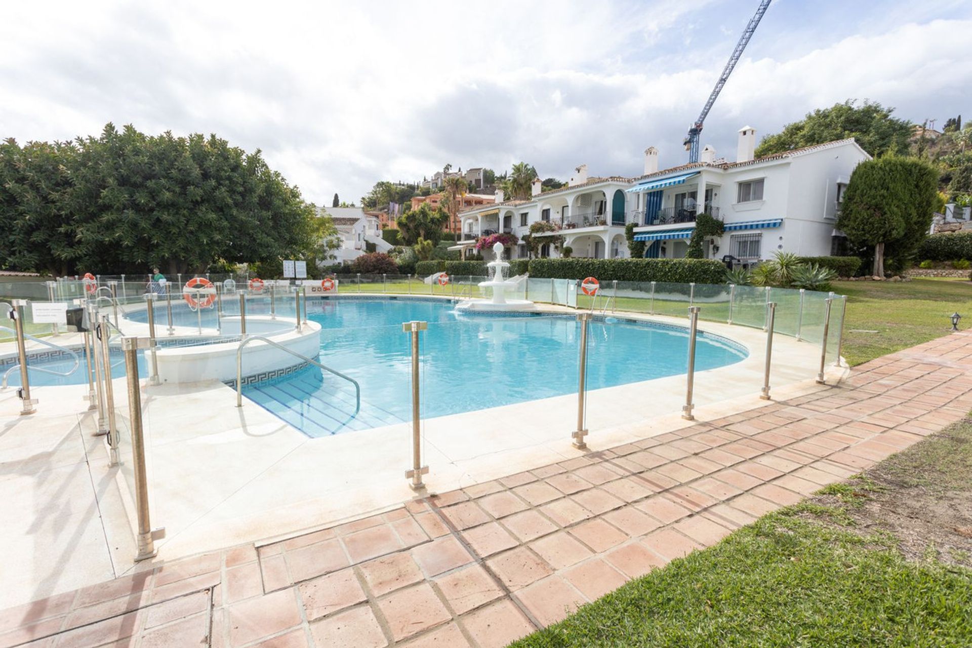 Condominium in Benahavís, Andalusia 12346195