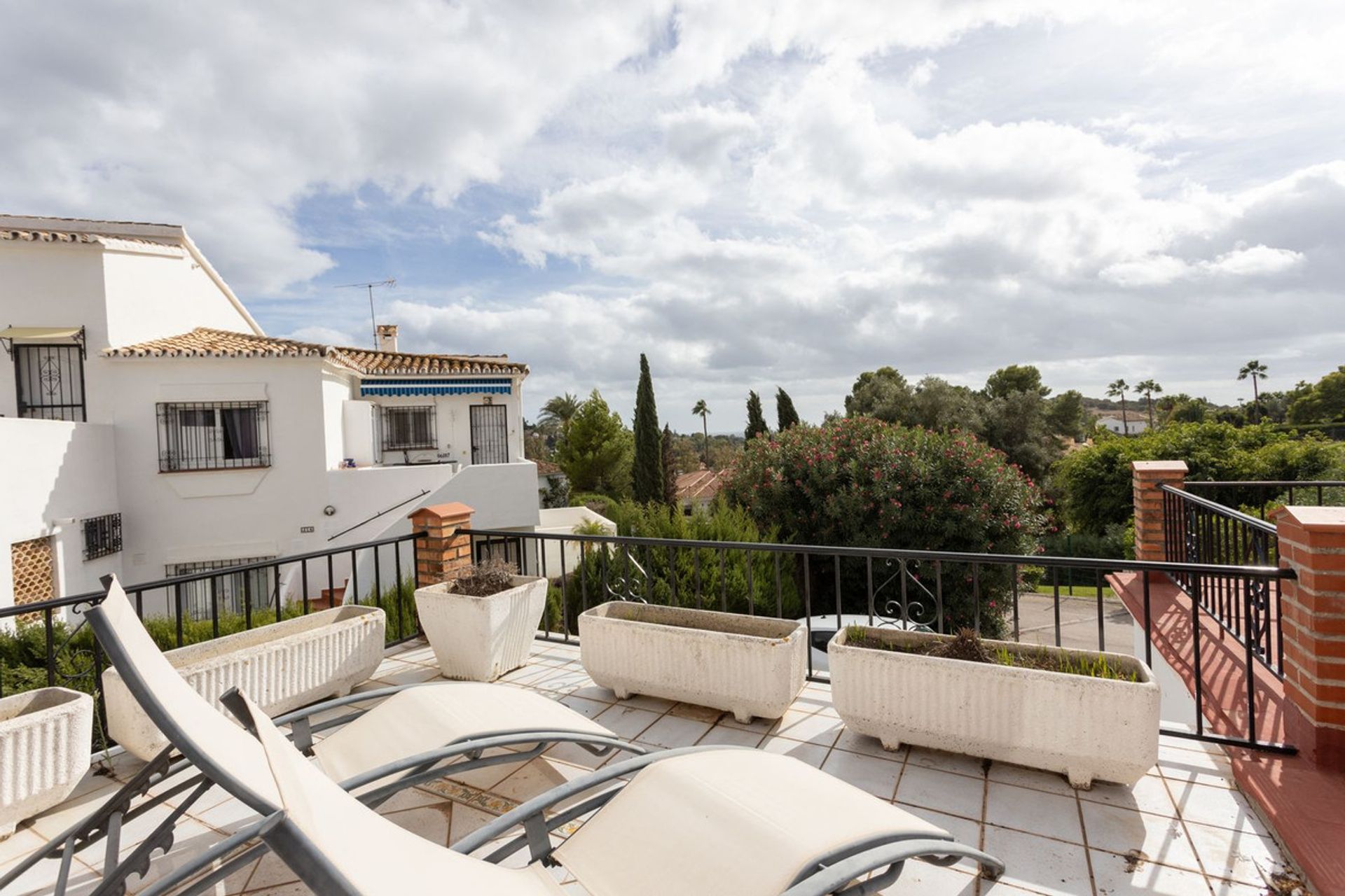 Condominium in Benahavís, Andalusia 12346195