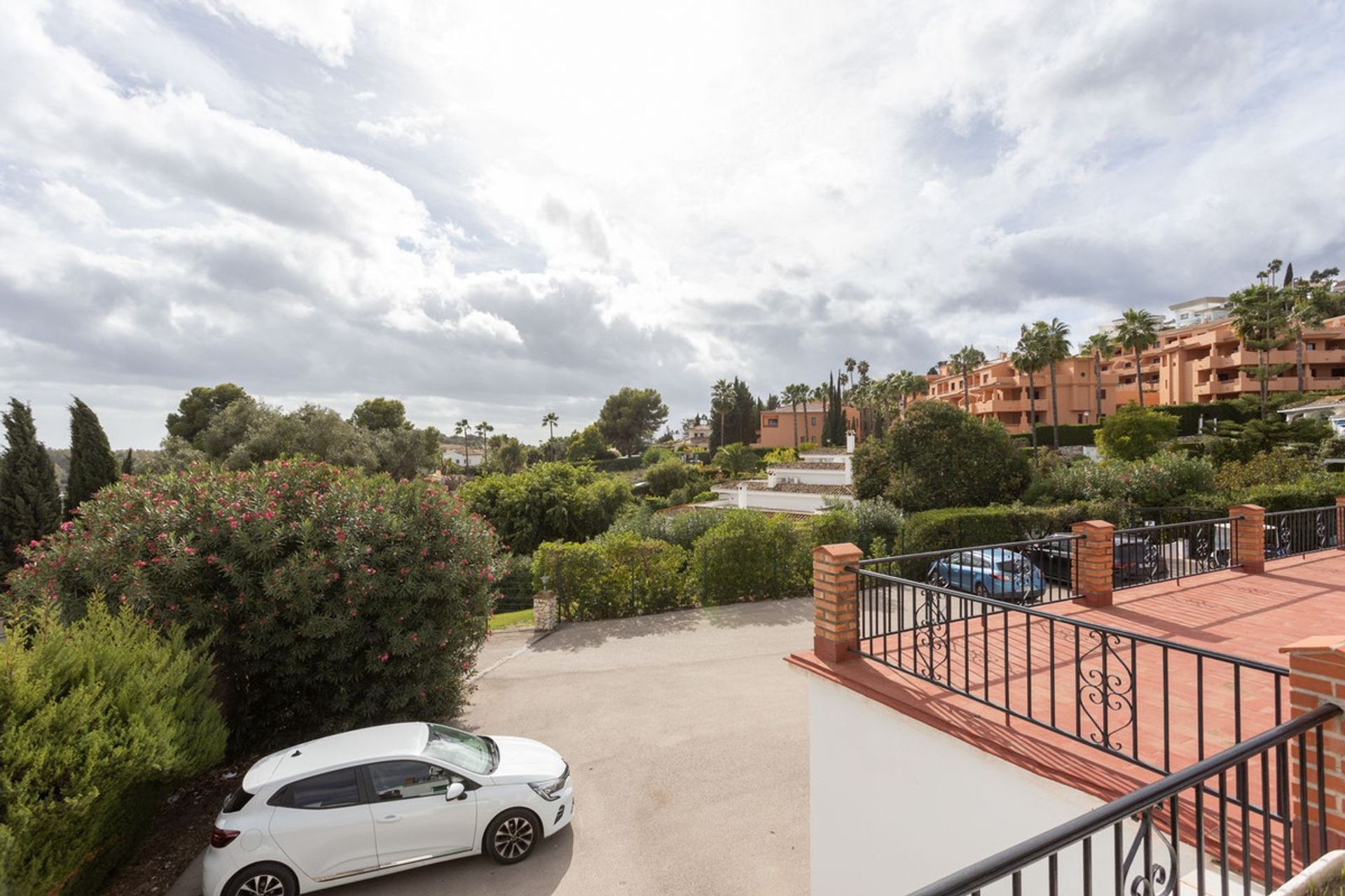 Condominium in Benahavís, Andalusia 12346195