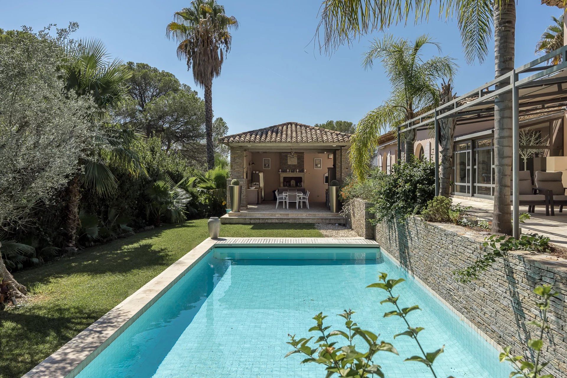 rumah dalam Frejus, Provence-Alpes-Cote d'Azur 12347098