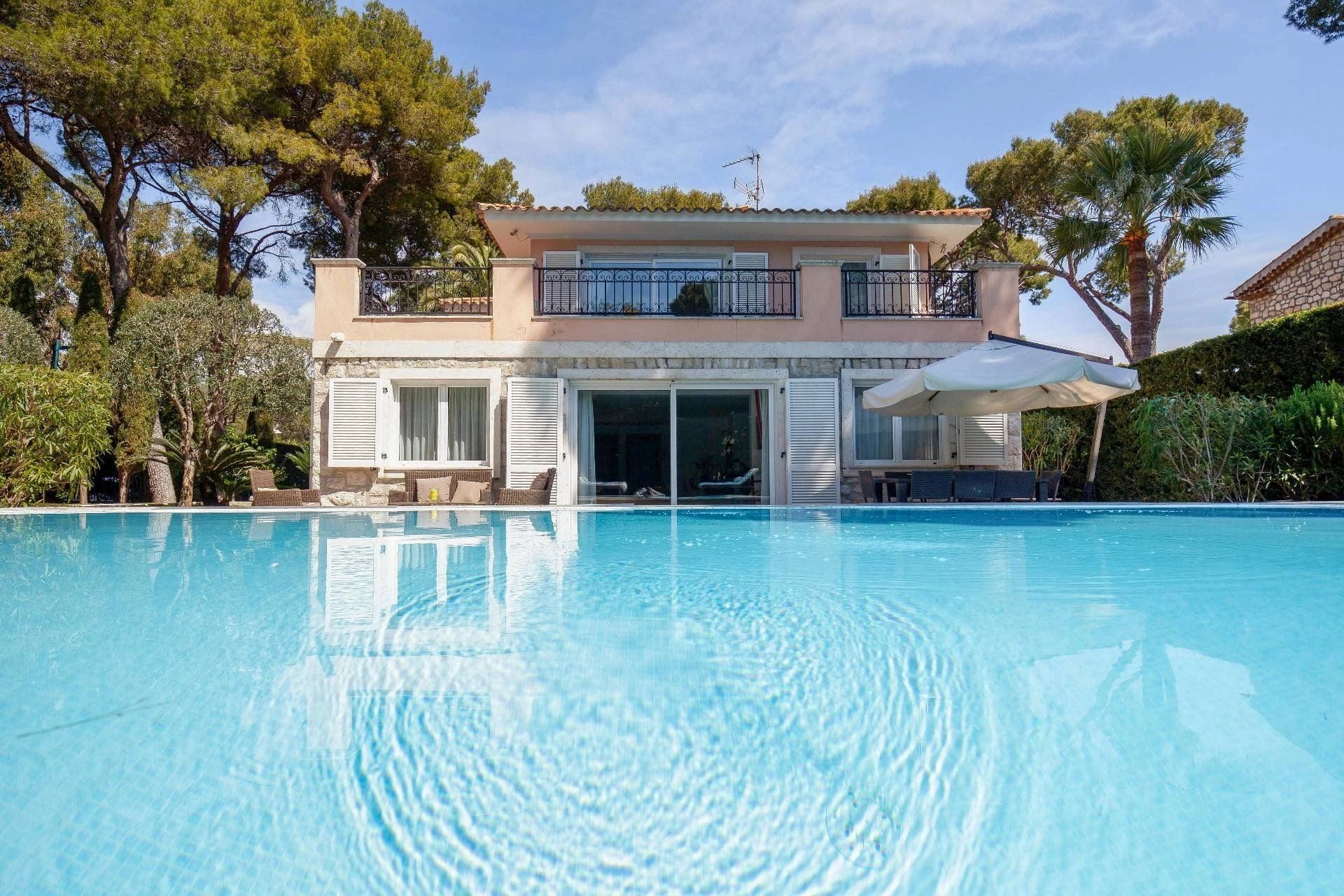 casa en Saint-Jean-Cap-Ferrat, Provenza-Alpes-Costa Azul 12347112