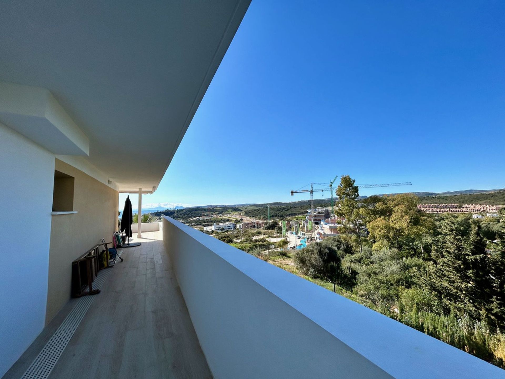 Condominium dans Estepona, Andalusia 12347341