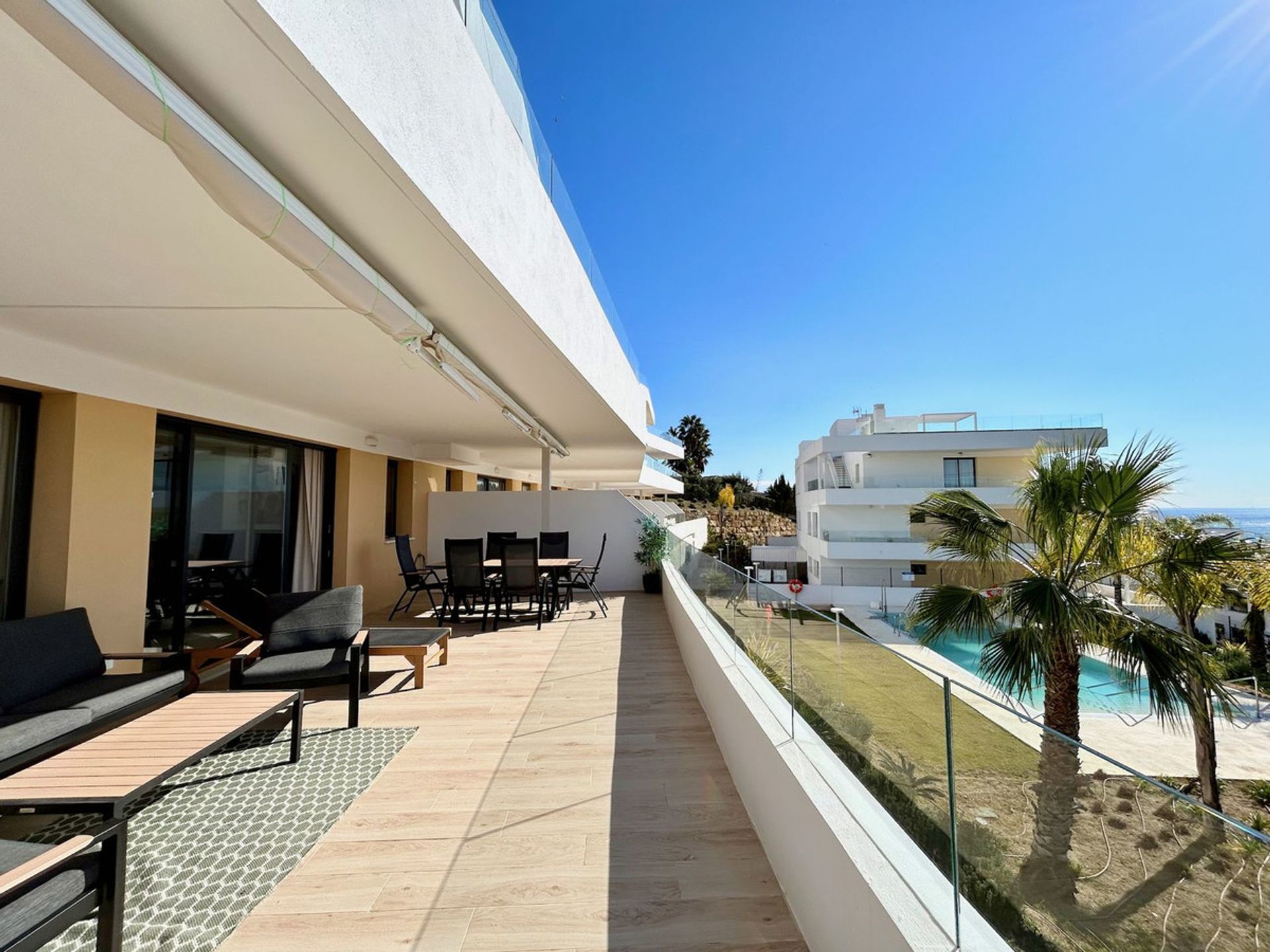 Condominium dans Estepona, Andalusia 12347341