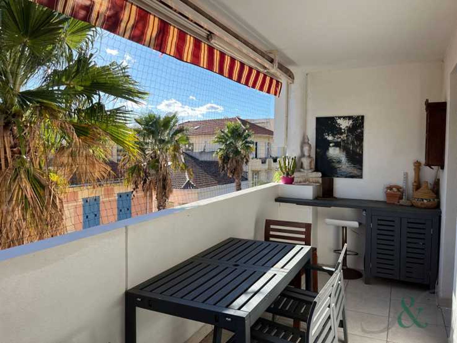 Condominium in Le Lavandou, Provence-Alpes-Cote d'Azur 12347783