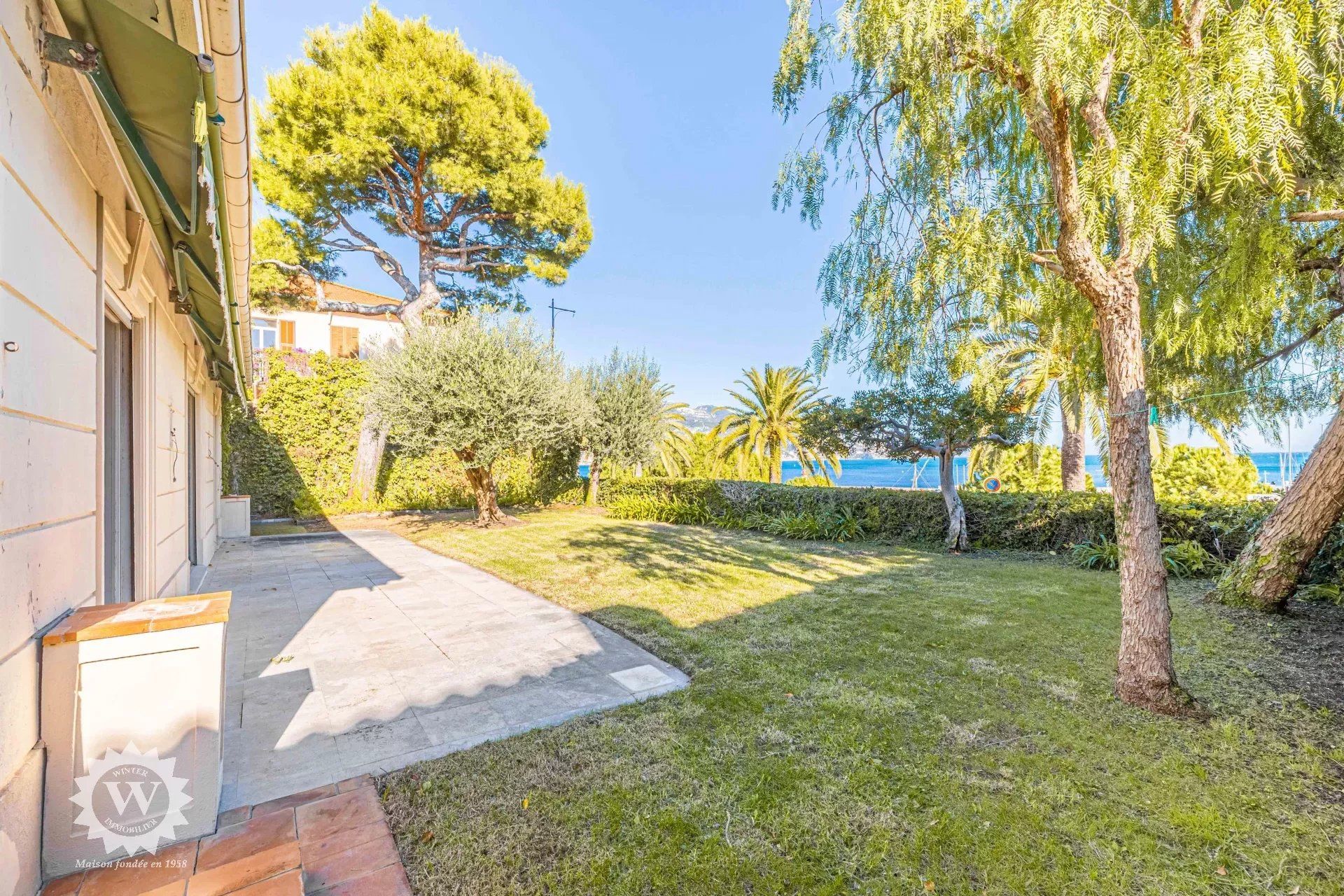 casa en Saint-Jean-Cap-Ferrat, Provenza-Alpes-Costa Azul 12348020