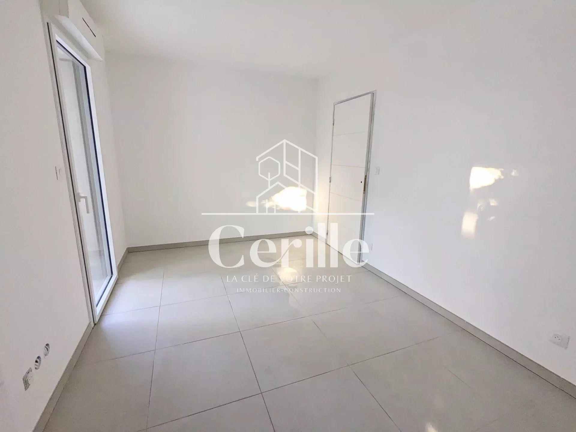 Condominio nel Aix-en-Provence, Provenza-Alpi-Costa Azzurra 12348167