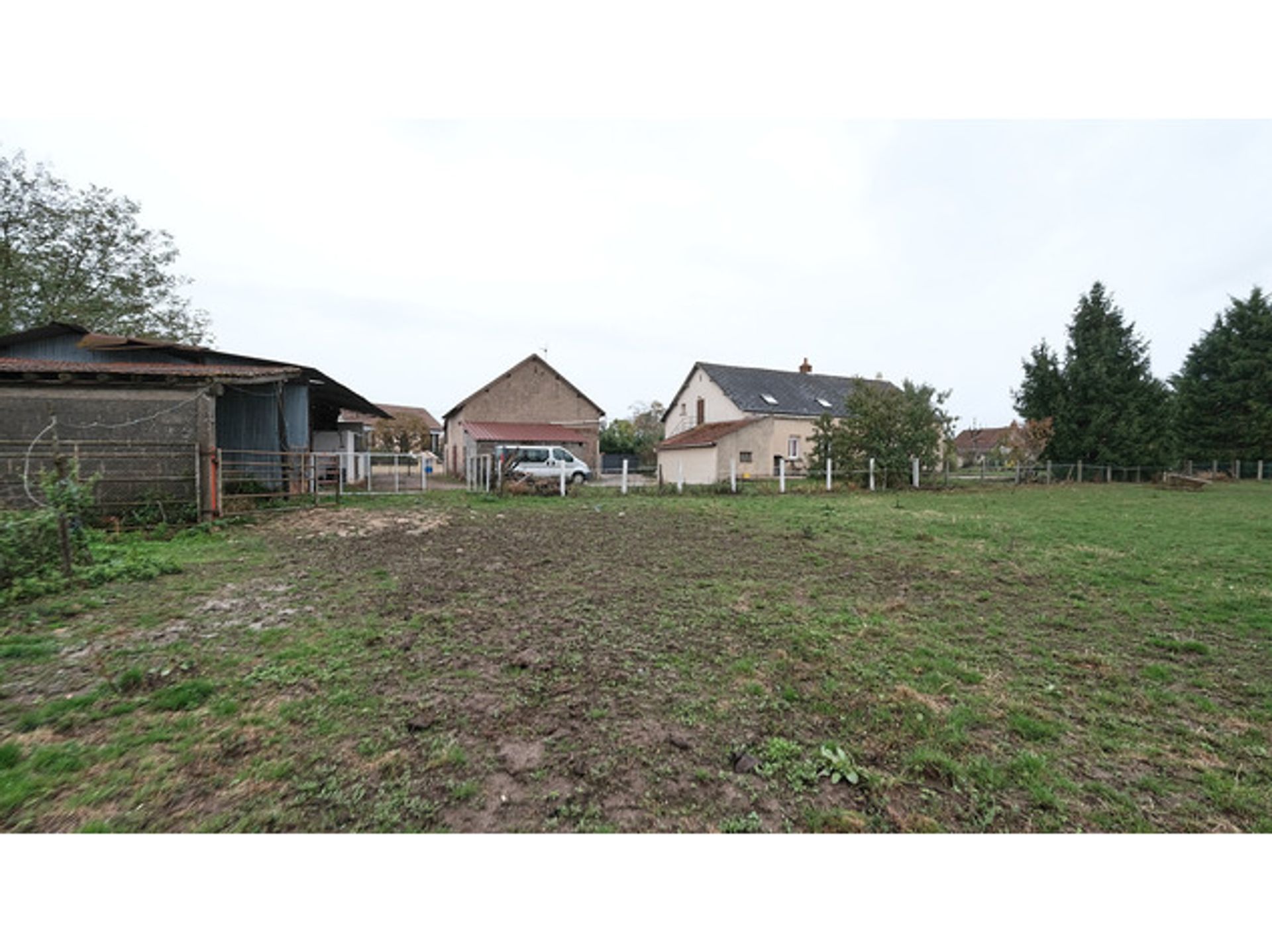 casa en Decize, Bourgogne-Franche-Comté 12349574