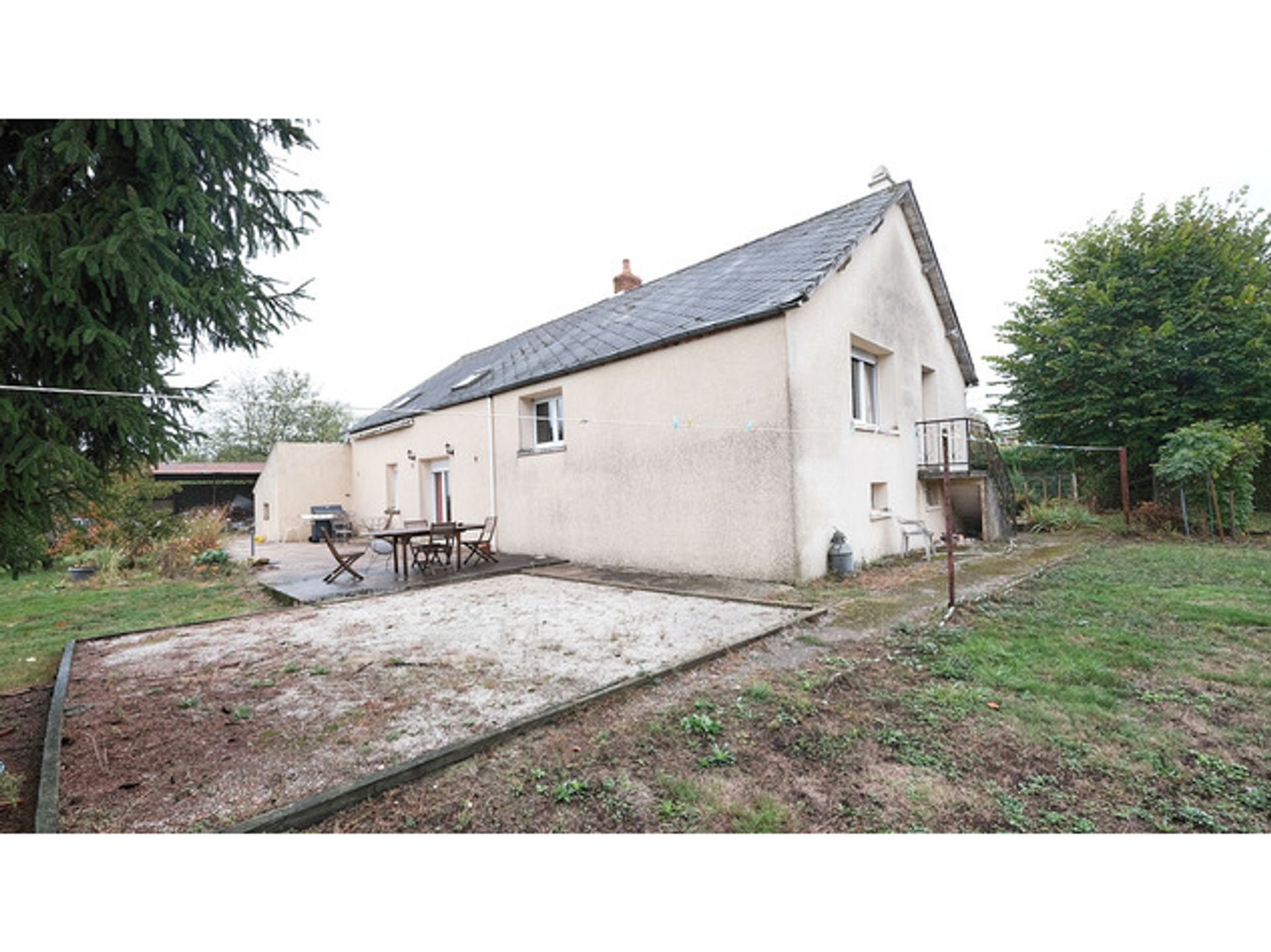 casa en Decize, Bourgogne-Franche-Comté 12349574