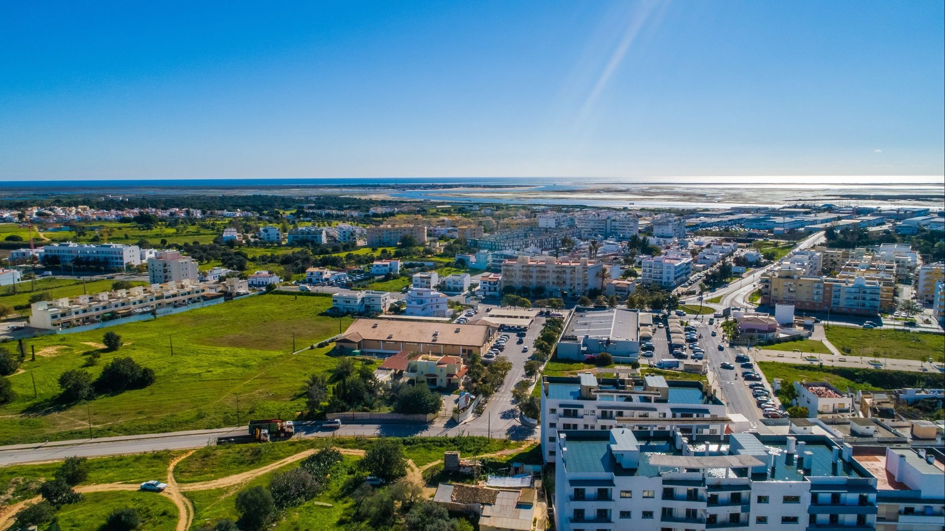 Condominium in Olhão, Faro District 12349993