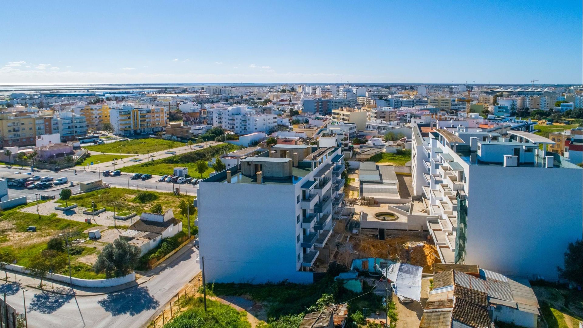 Condominium in Olhão, Faro District 12349993