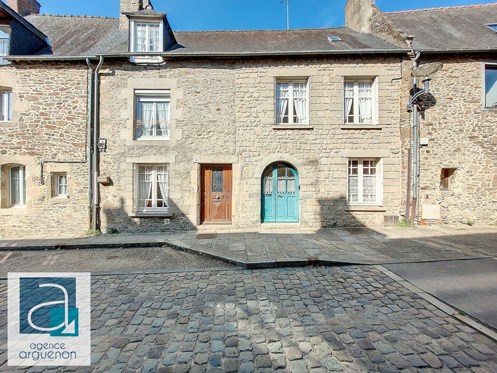 Hus i Dinan, Bretagne 12350234