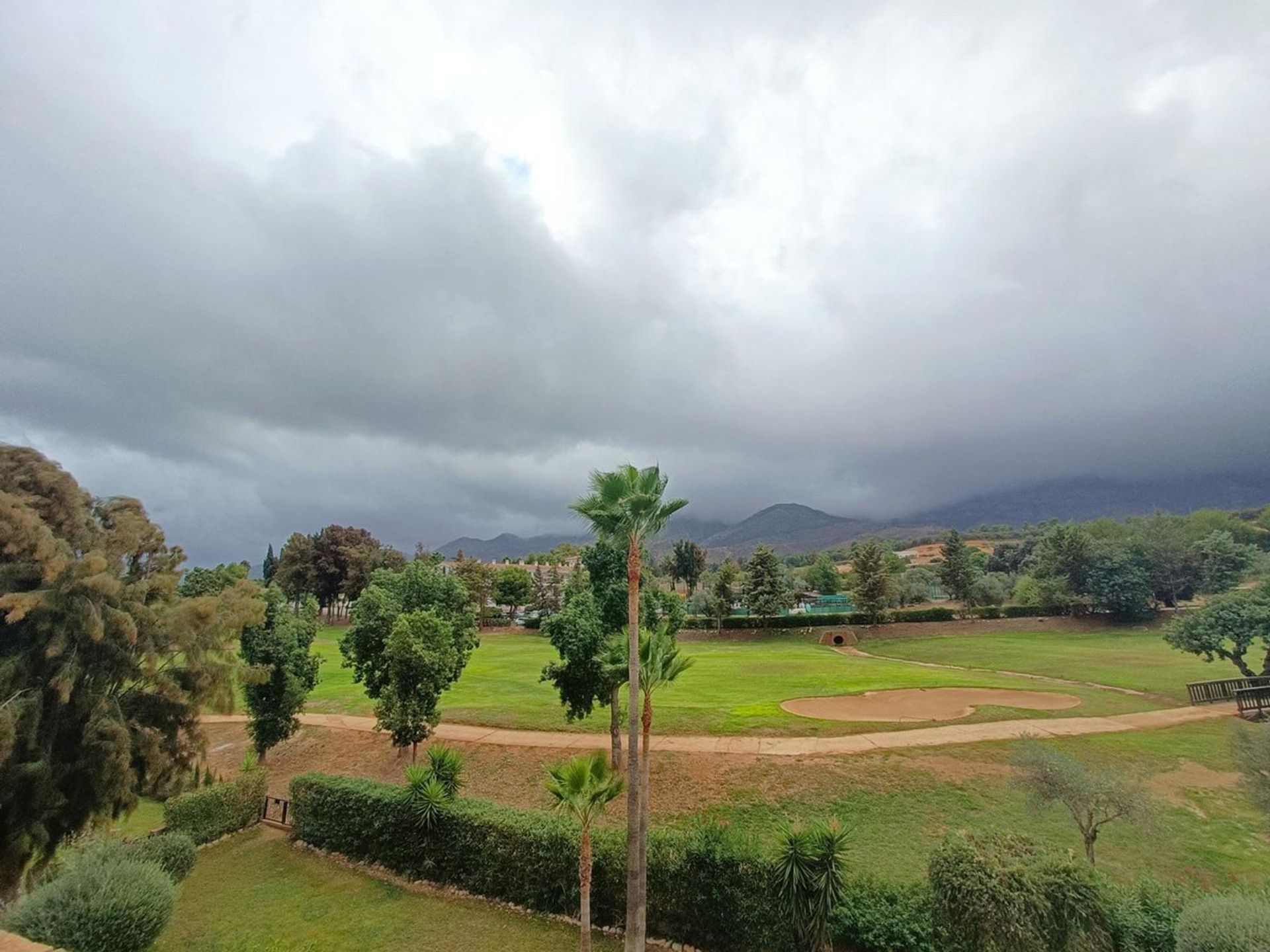 Huis in Alhaurín de la Torre, Andalusia 12350379