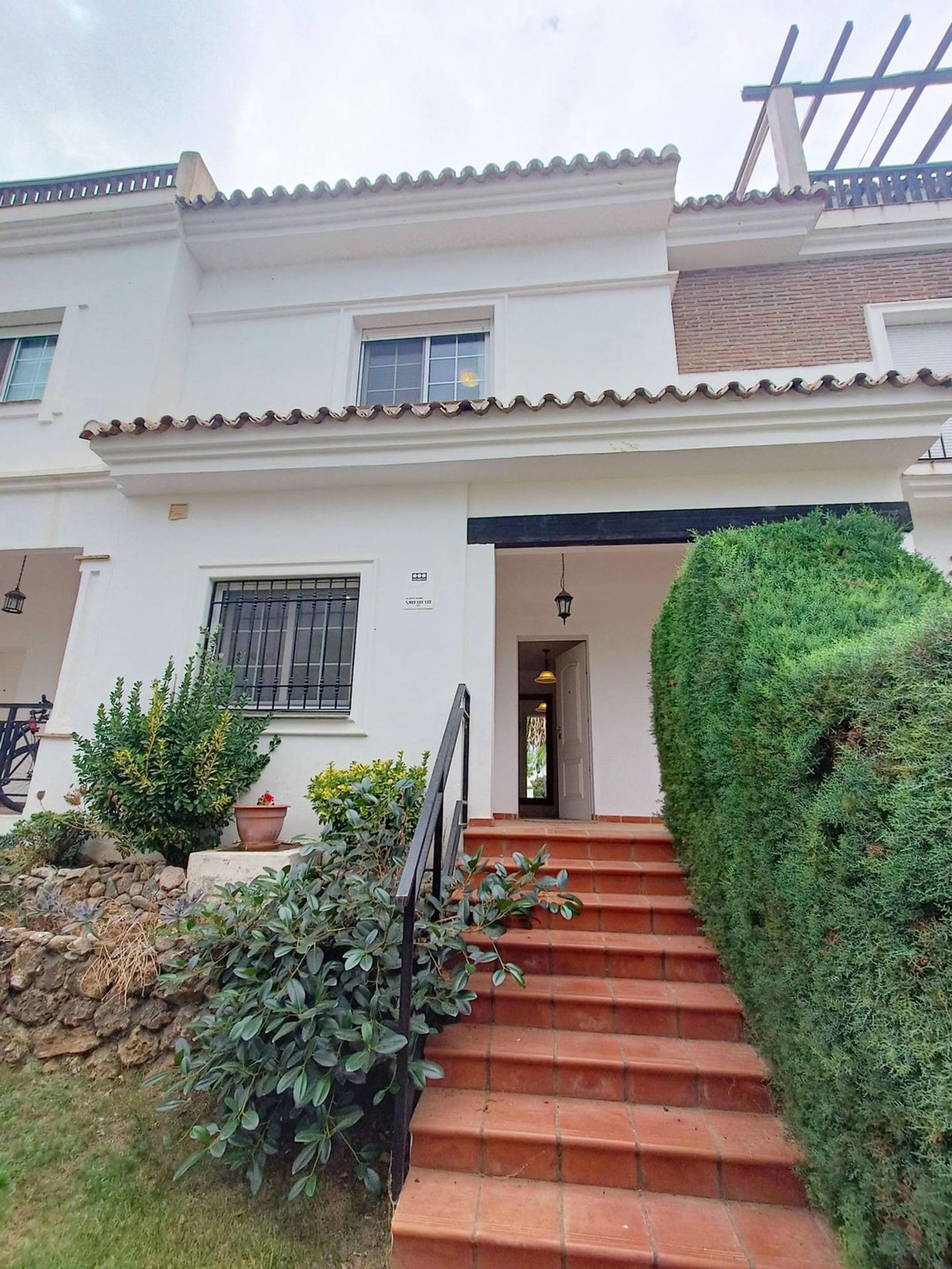 Huis in Alhaurín de la Torre, Andalusia 12350379