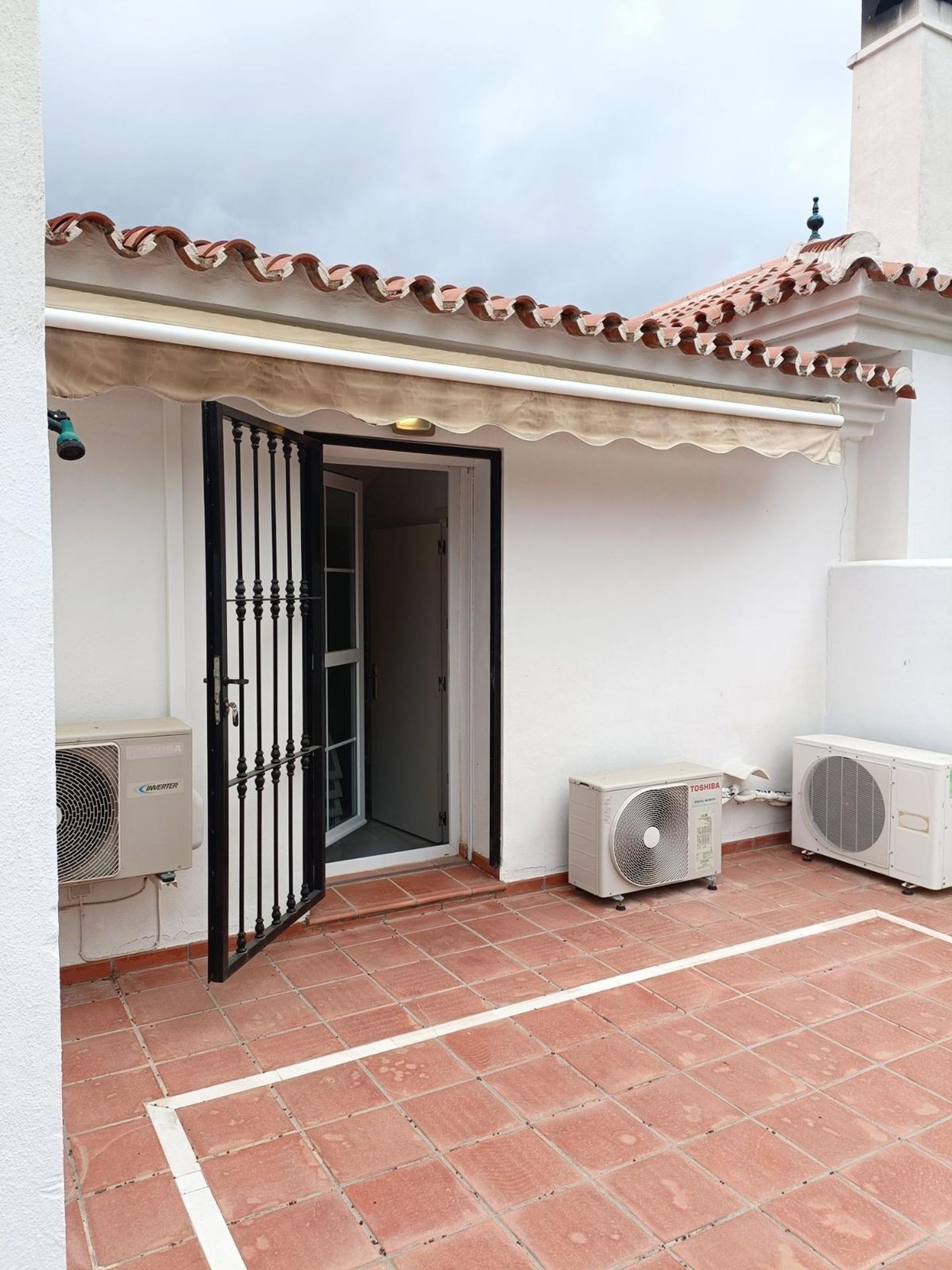 Huis in Alhaurín de la Torre, Andalusia 12350379