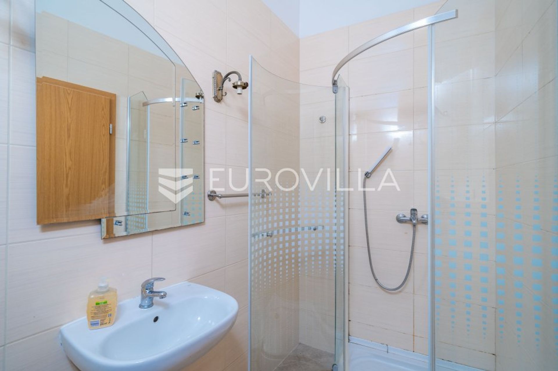 Condominio nel Dubrovnik, Dubrovačko-neretvanska županija 12351770